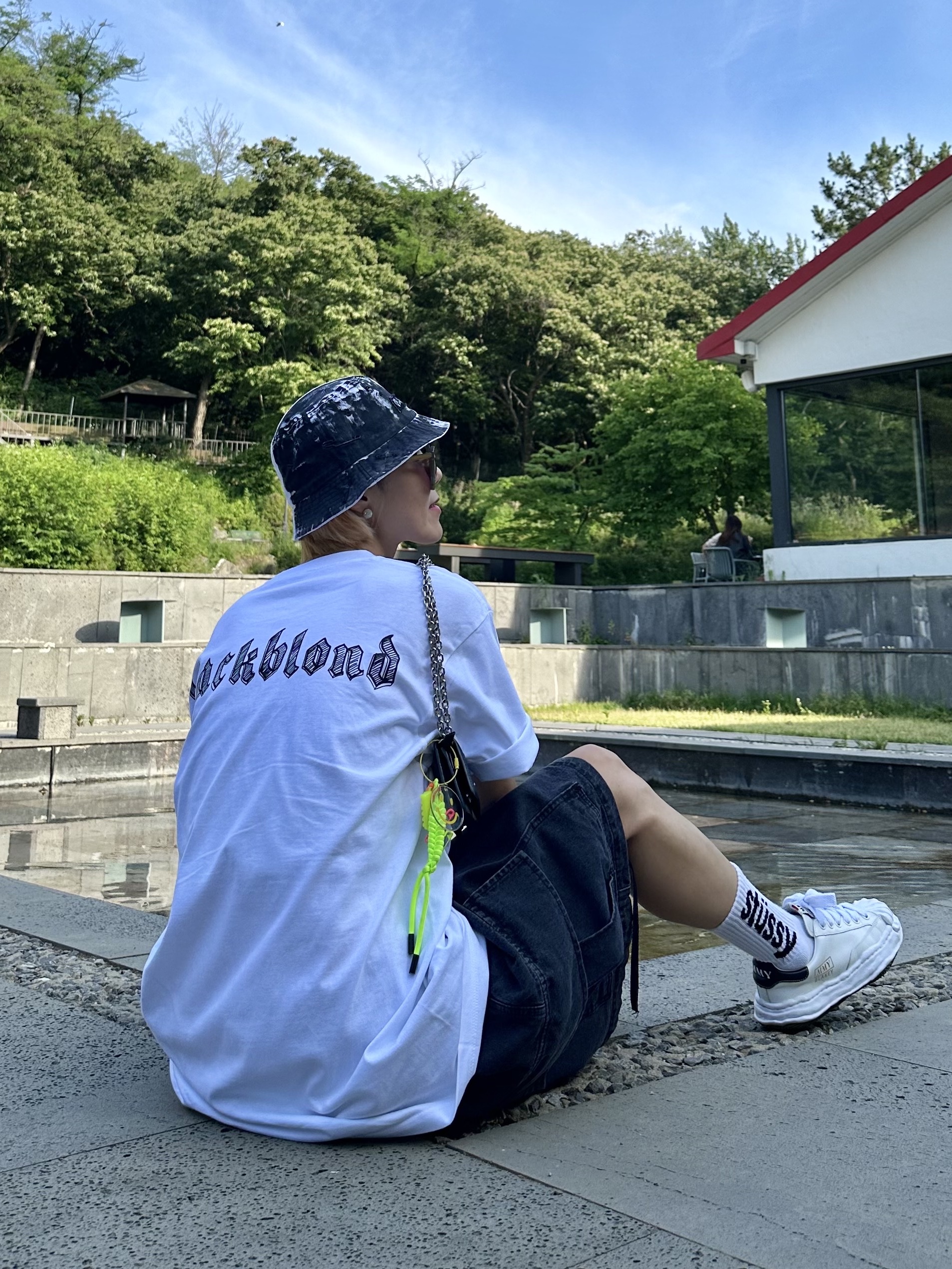 Maison Mihara Yasuhiro Blakey OG Sole Leather Low-top Sneakers White, Stussy Helvetica Crew Socks White Black 착용 스타일 - 4