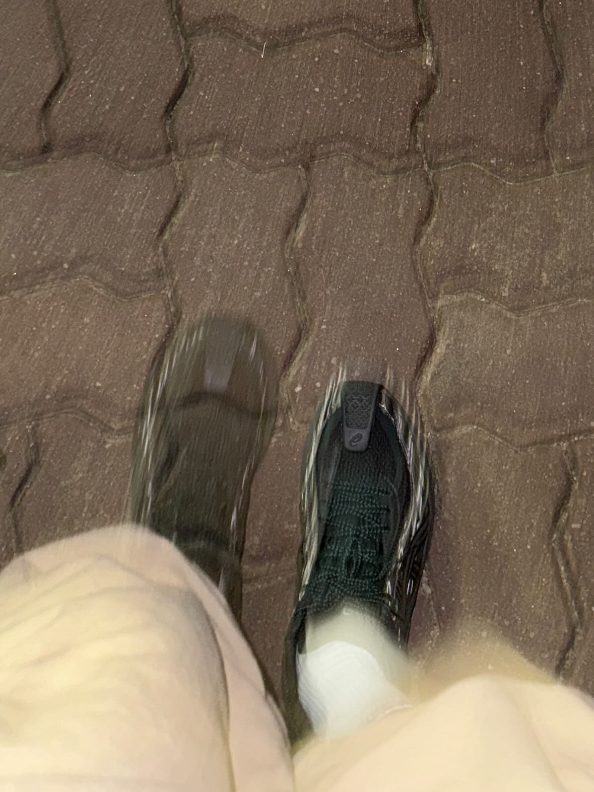 (W) Asics x Kiko Kostadinov Gel-Flammae Grey Black 착용 스타일 - 1