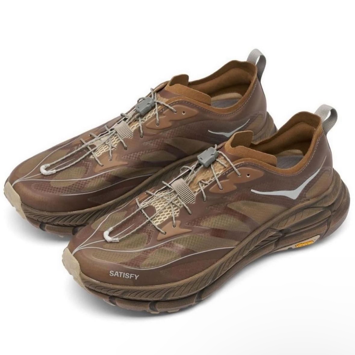 Hoka x Satisfy Mafate Speed 4 Lite Rubber 착용 스타일