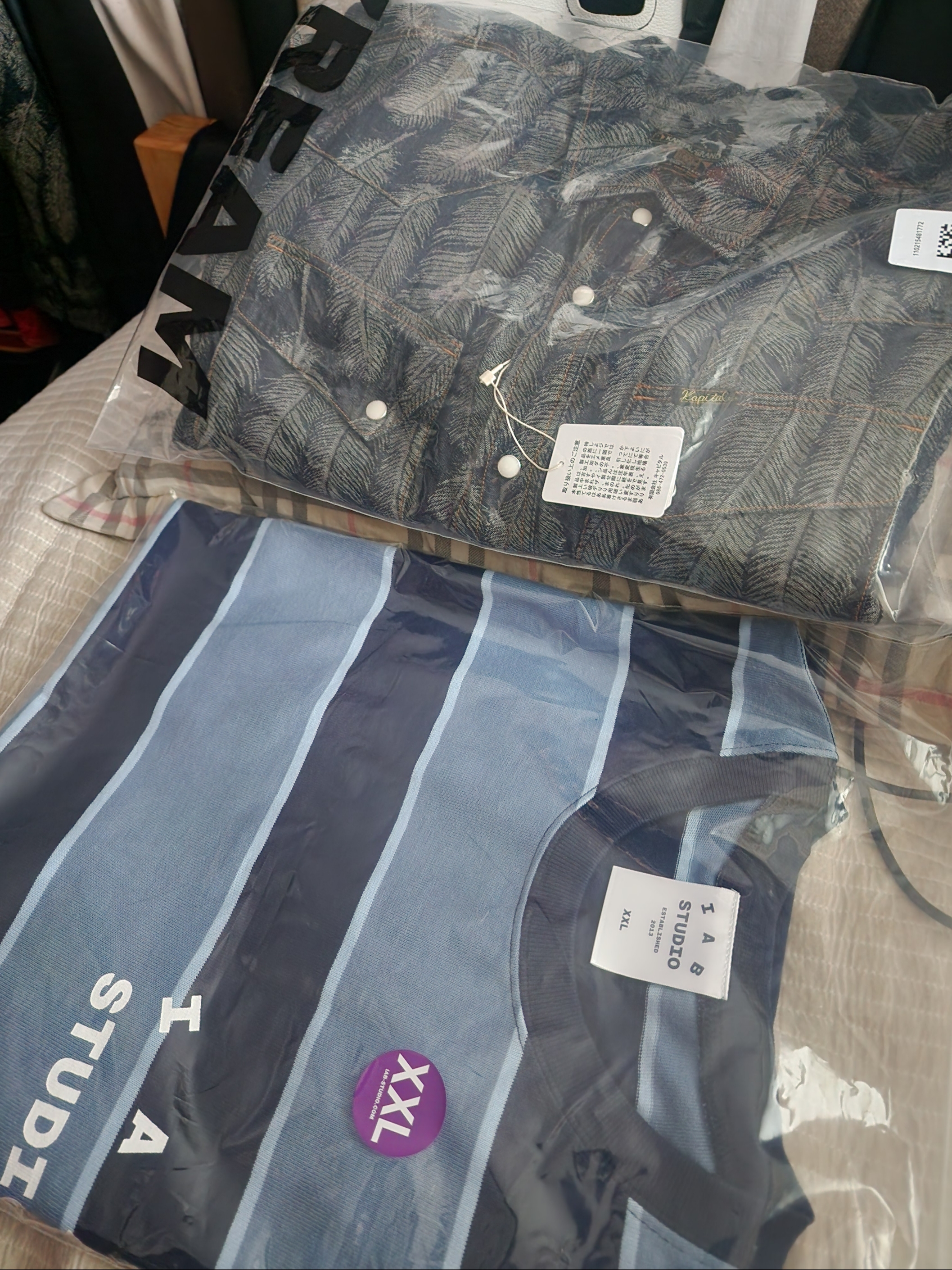 Kapital 5 oz. Magpie Denim Western Shirt Dark Indigo, Kapital 12 oz. Magpie Denim 5P Shorts Dark Indigo 착용 스타일 - 2