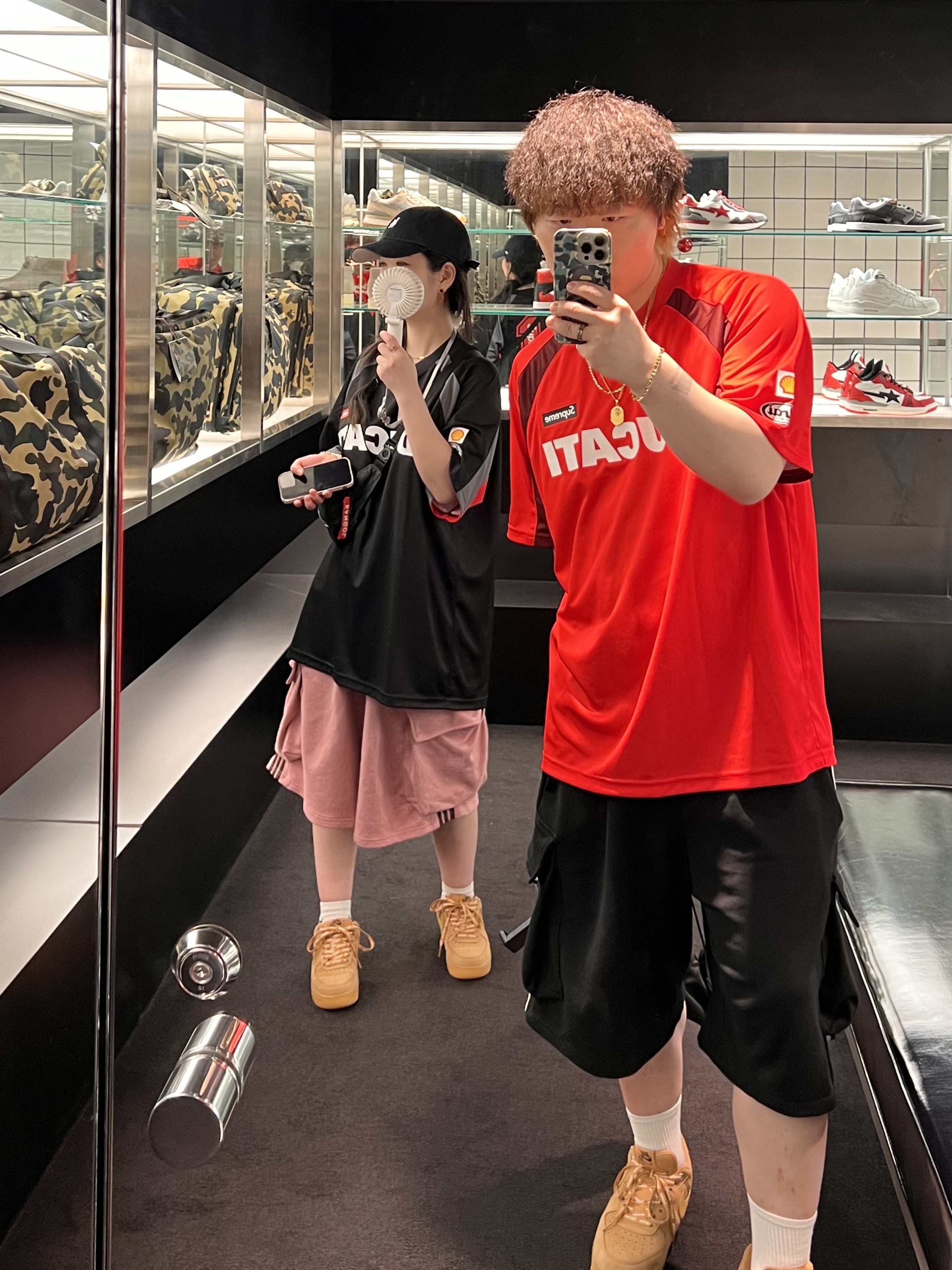 Supreme x Ducati Soccer Jersey Red - 24SS, Nike Air Force 1 '07 WB Flax 착용 스타일 - 2