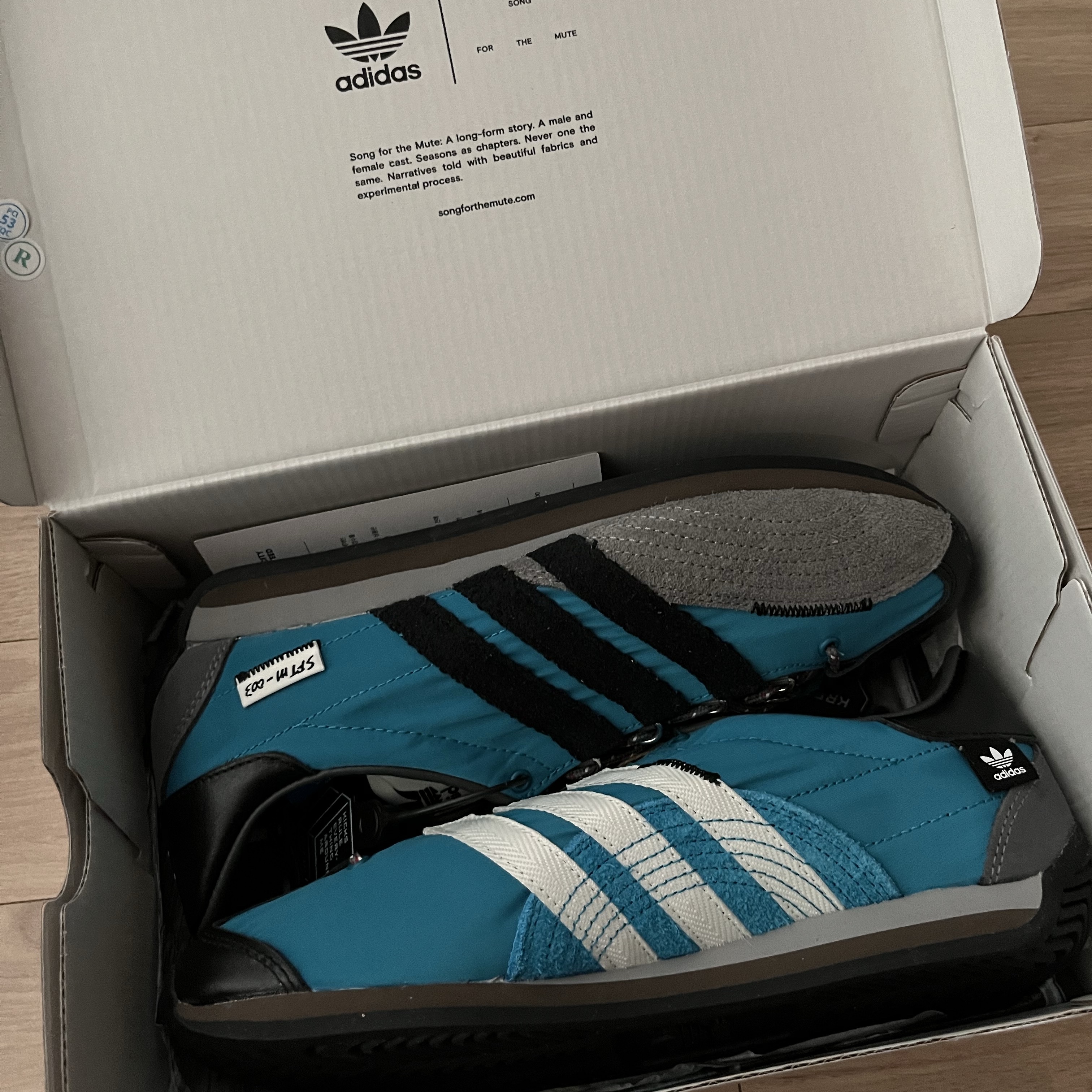 Adidas x Song for the Mute Country OG Active Teal Core Black 착용 스타일