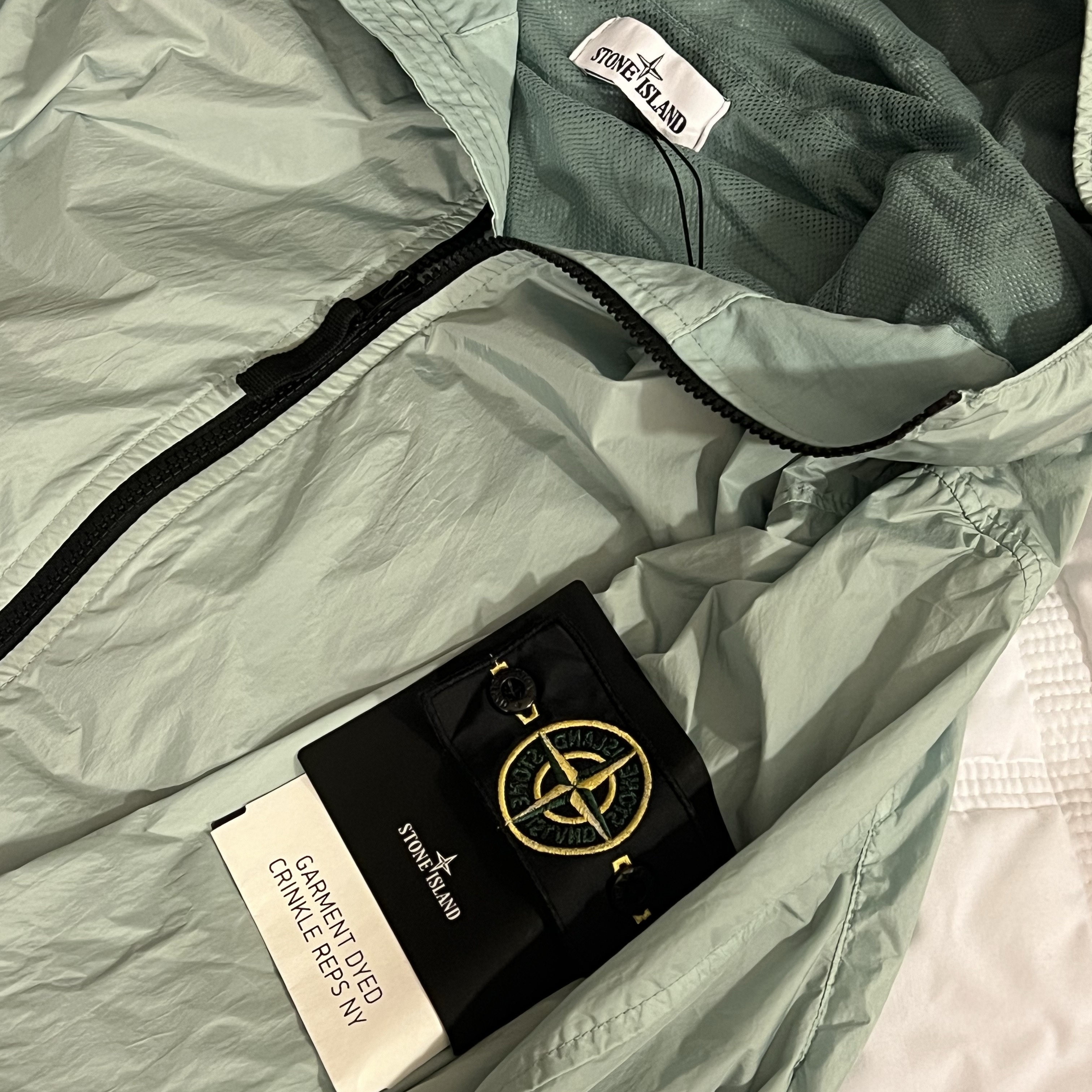 Stone Island 40522 Crinkle Reps Nylon Garment Dyed Hooded Jacket Sky Blue - 23SS 착용 스타일 - 1