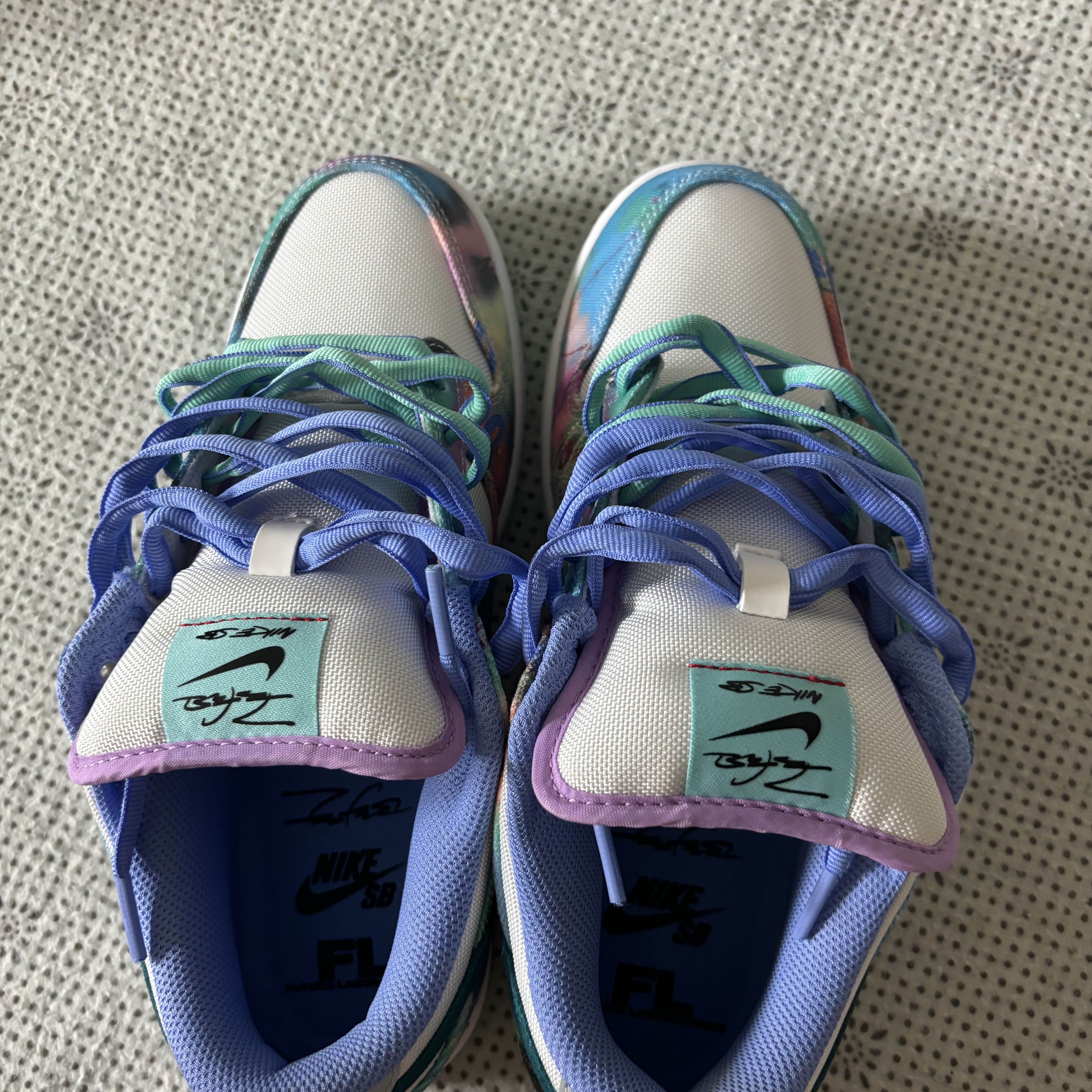 Nike x Futura Laboratories SB Dunk Low OG QS White and Geode Teal 착용 스타일 - 4