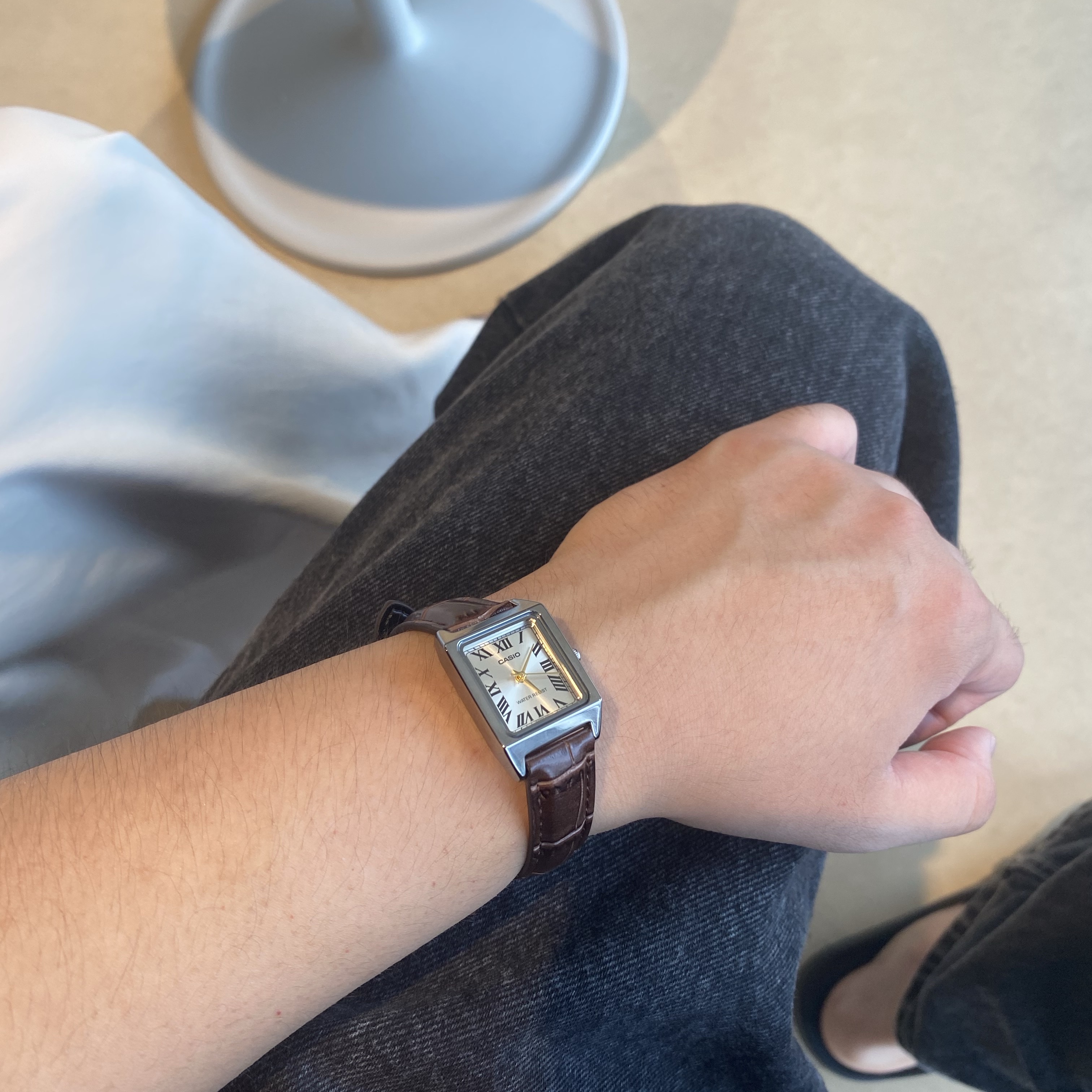 Casio LTP-V007L-9B 착용 스타일