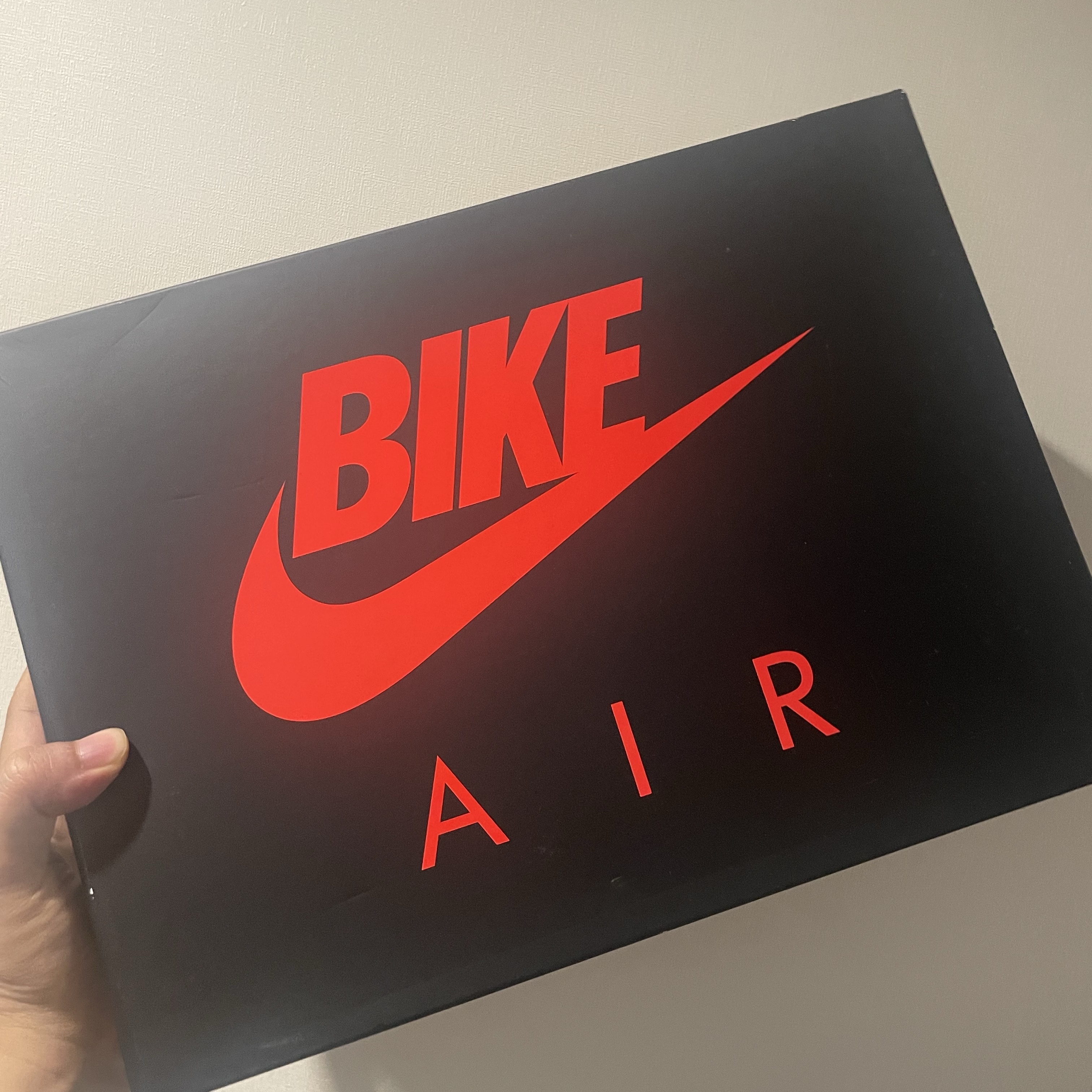 Jordan 4 x Nigel Sylvester RM SP Driveway Grey 착용 스타일 - 1