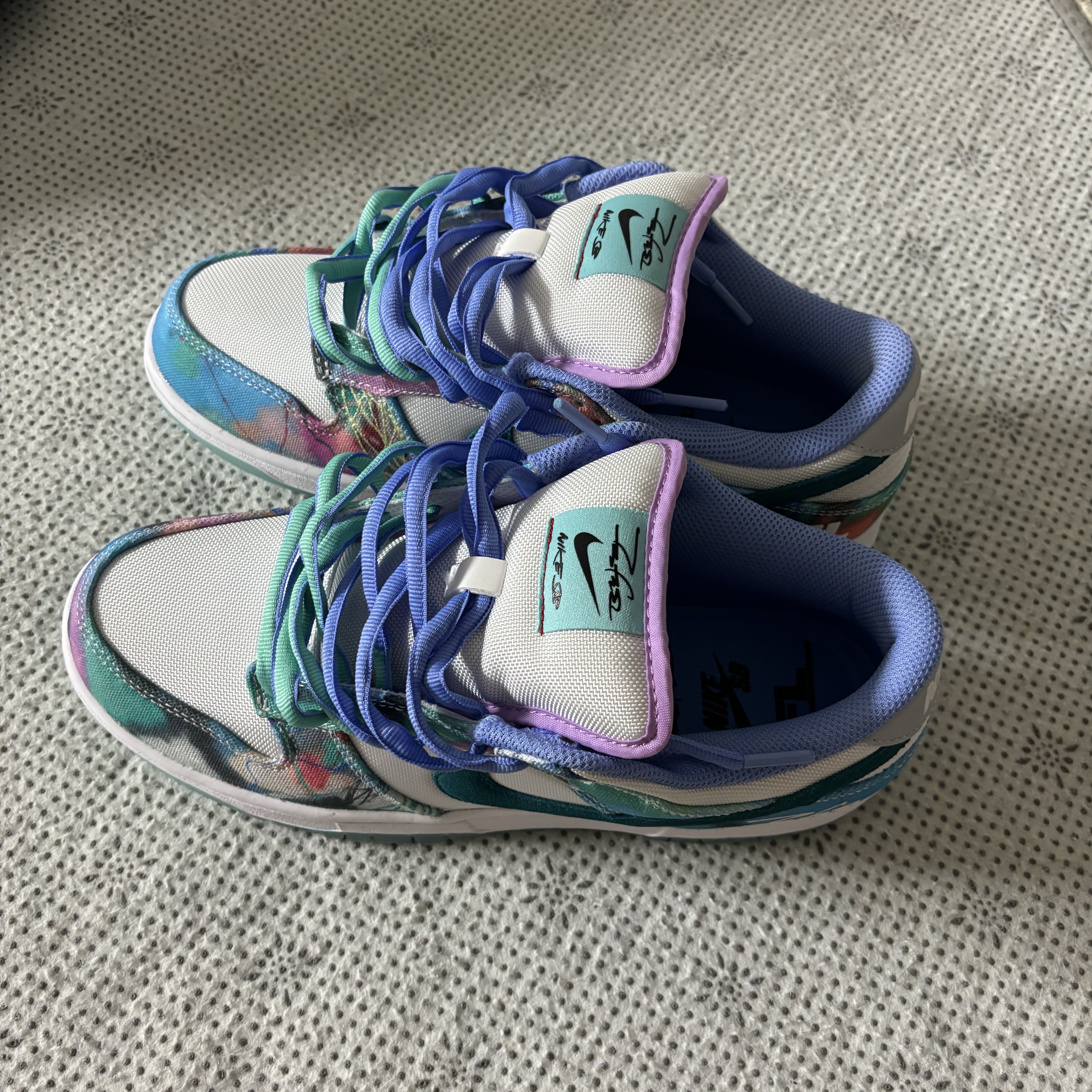 Nike x Futura Laboratories SB Dunk Low OG QS White and Geode Teal 착용 스타일 - 1