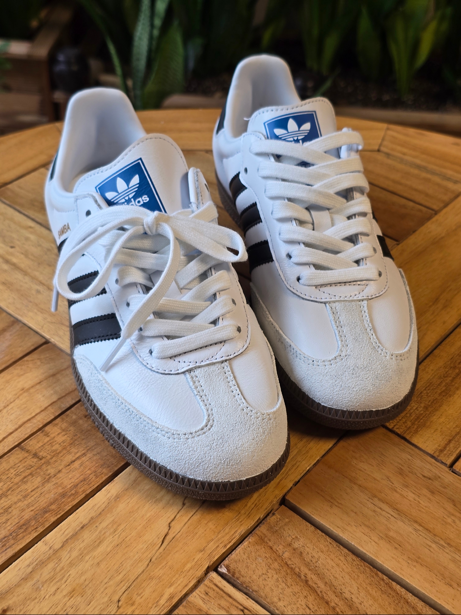 Adidas Samba OG Cloud White 착용 스타일 - 2
