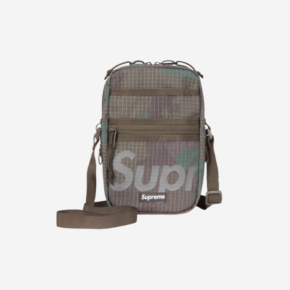Supreme Shoulder Bag Woodland Camo - 24SS 착용 스타일