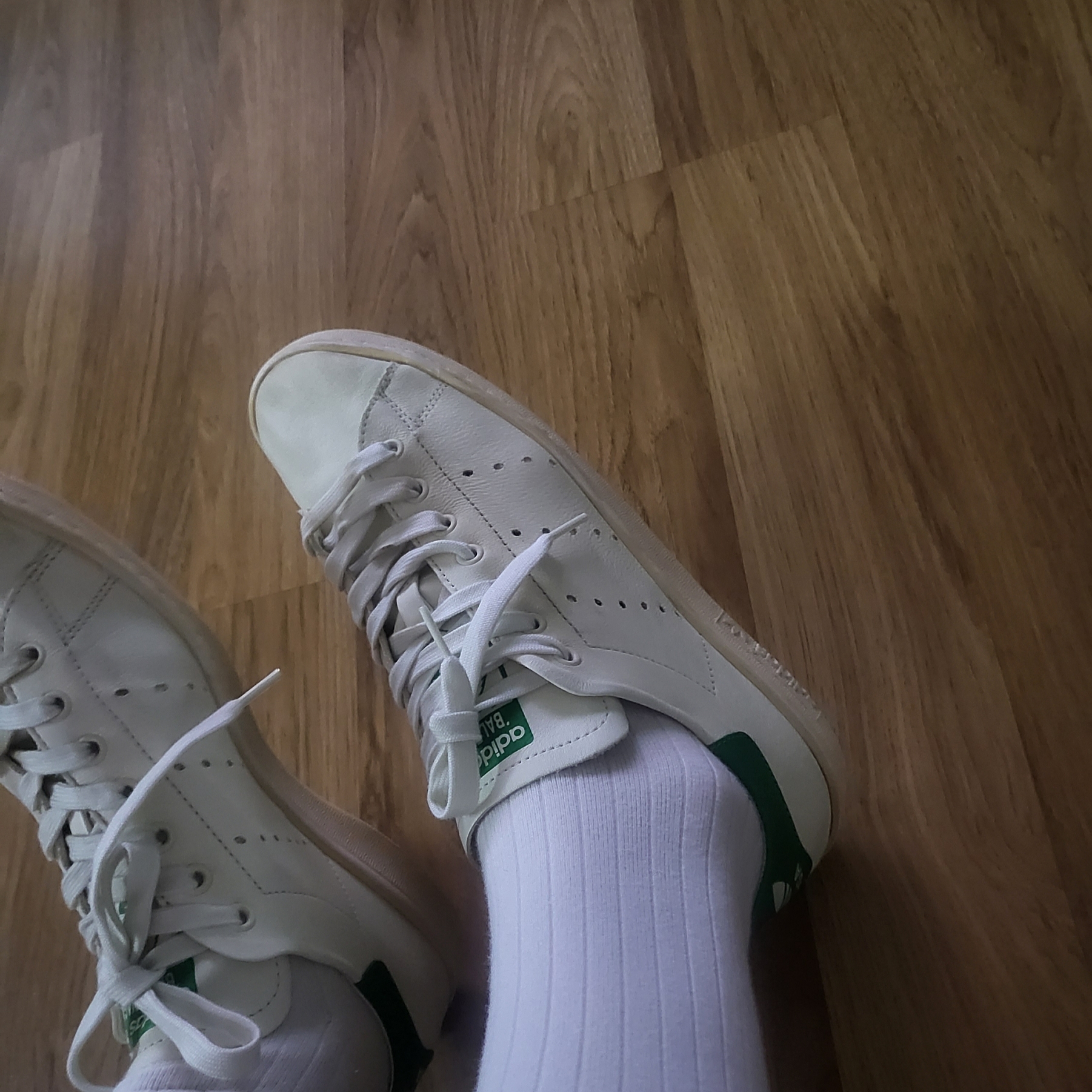 Balenciaga x Adidas Stan Smith Worn Out White Green 착용 스타일
