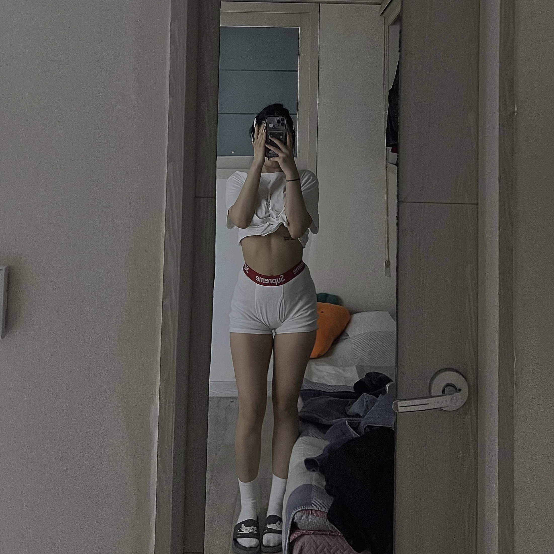 Supreme Hanes Boxer Briefs White (4 Pack) 착용 스타일