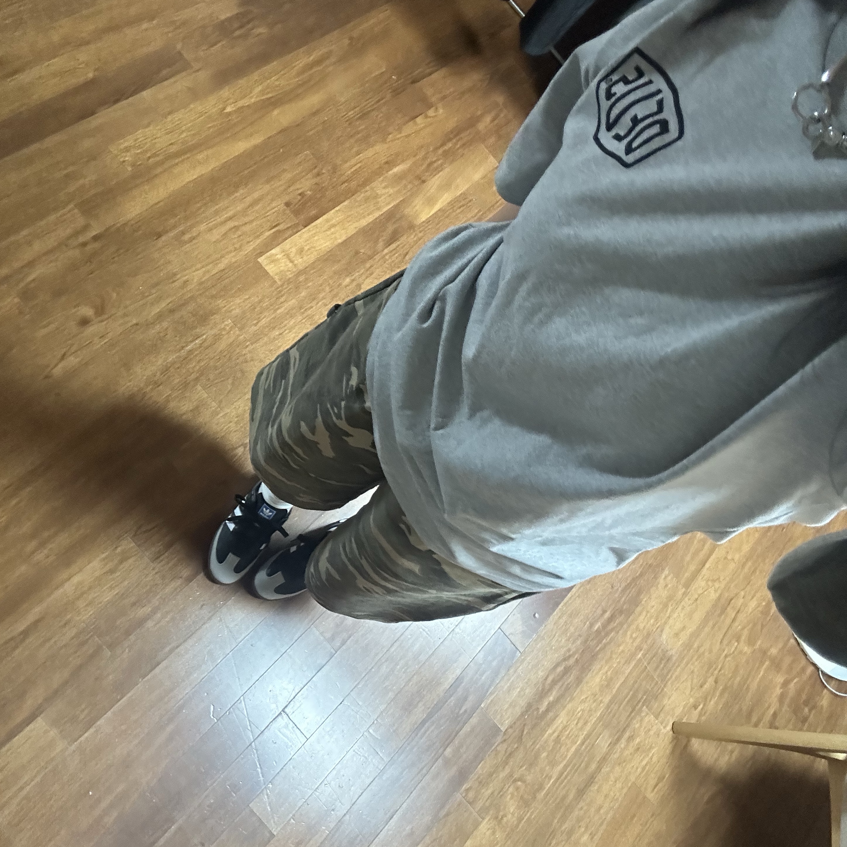 Adidas Samba Vegan Black White, Deus Ex Machina Seoul Address T-Shirt Grey Marle 착용 스타일