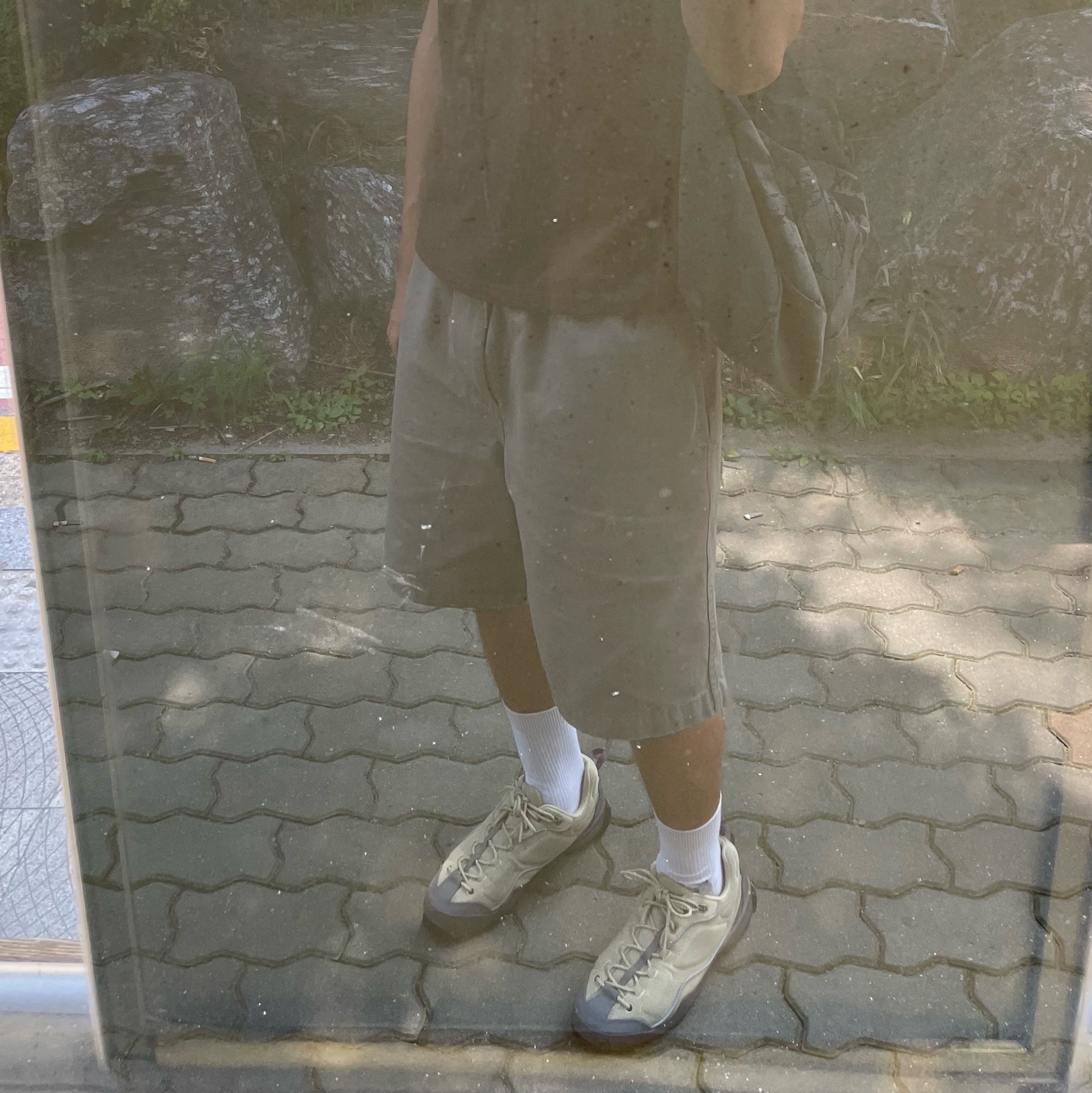 Adidas Sahale X Sand 착용 스타일 - 1