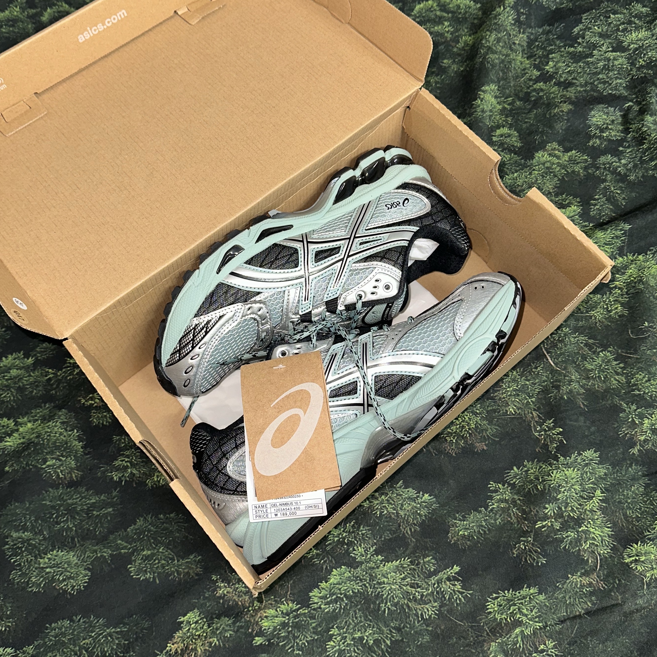 Asics Gel-Nimbus 10.1 Ocean Haze Pure Silver, Stussy Dizzy Stock T-Shirt Black 착용 스타일 - 5