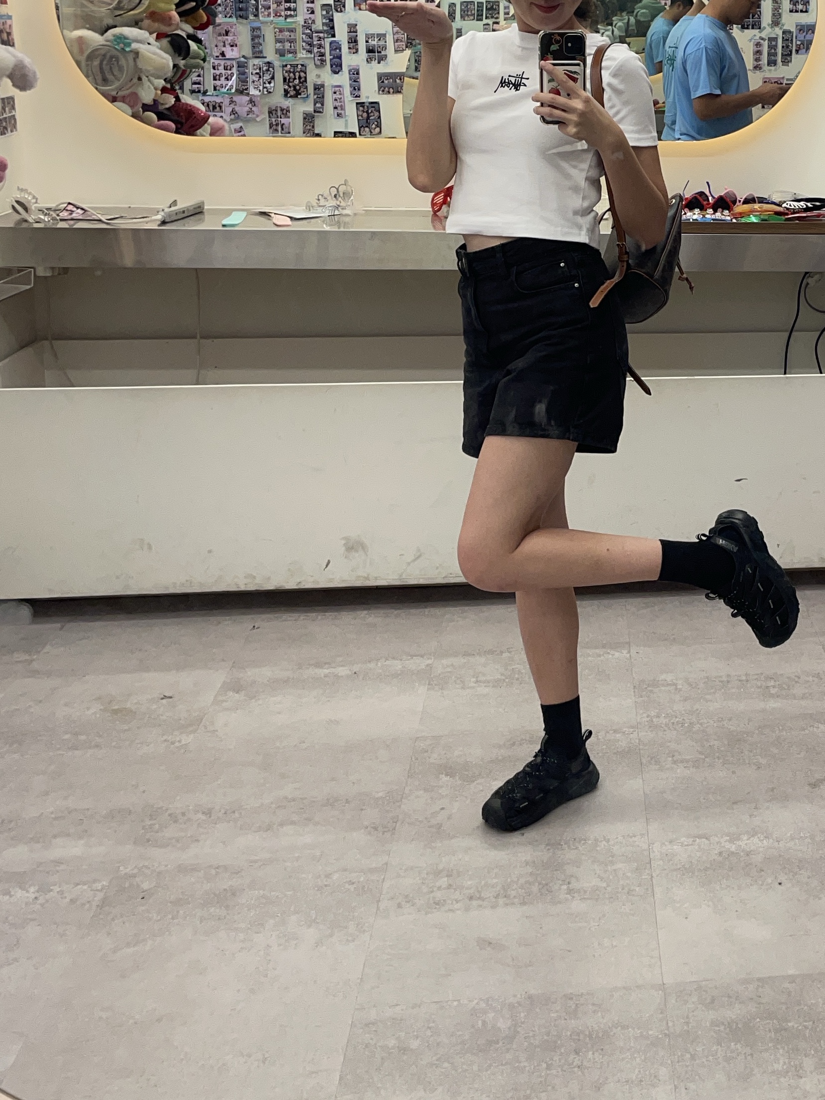 Hoka Hopara Black Castle Rock 착용 스타일
