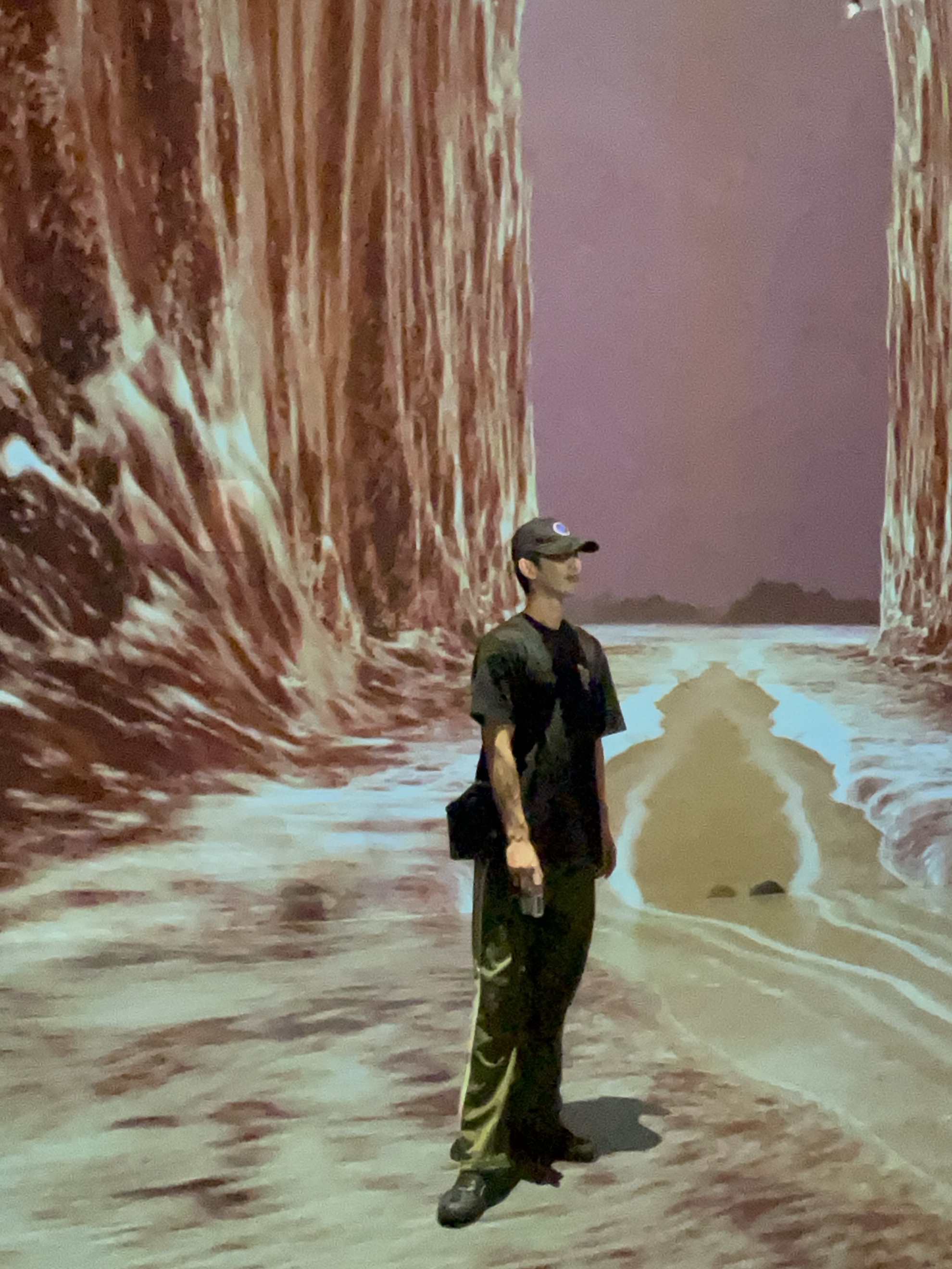 Needles Track Pants Poly Smooth Royal, Ader Error Space 1.0 Hongdae T-Shirt Black 착용 스타일 - 3