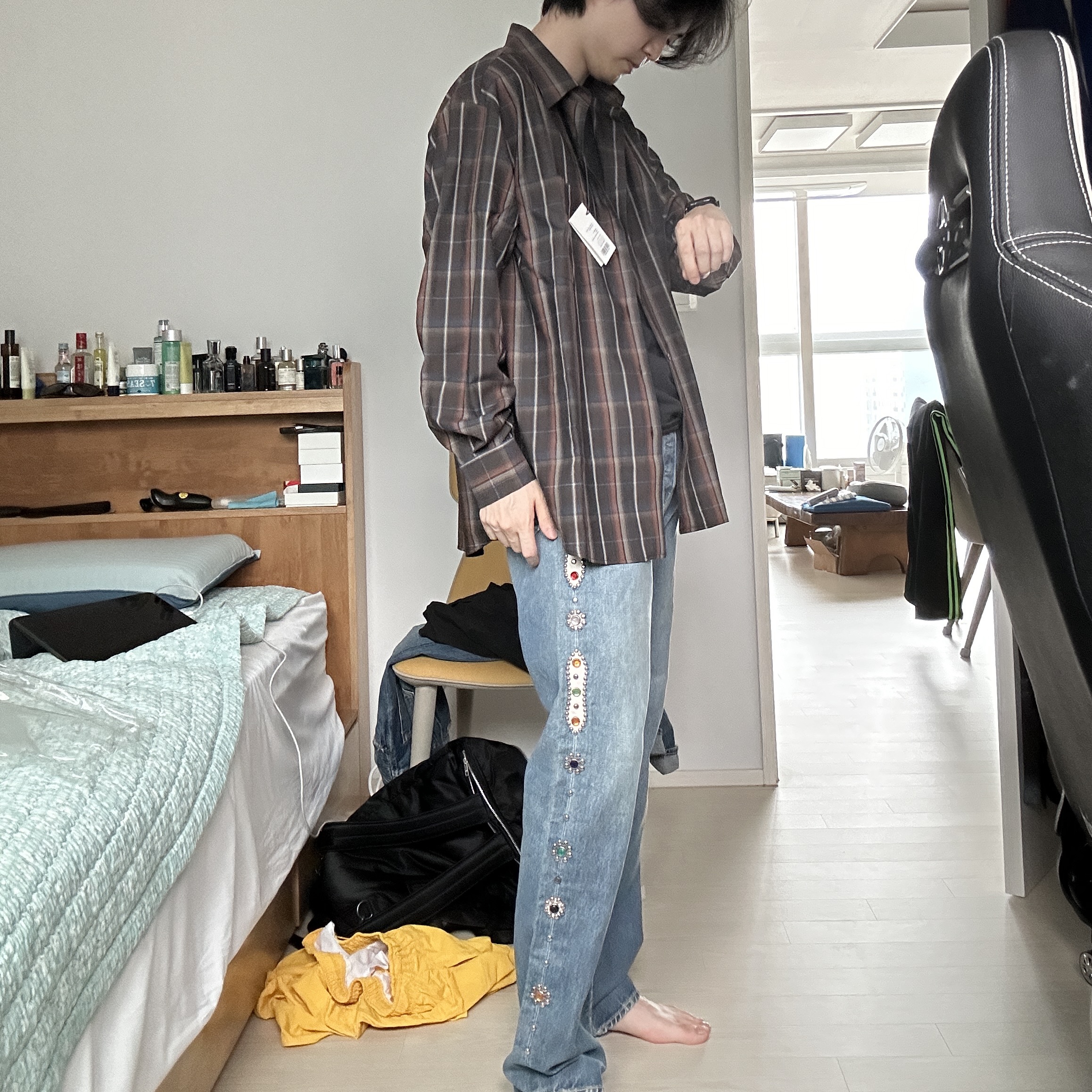 Auralee Super Light Wool Check Shirt Dark Brown, Kapital 14 oz. Denim 5P Monkey Cisco Gemstone Pants Indigo (Processing) 착용 스타일