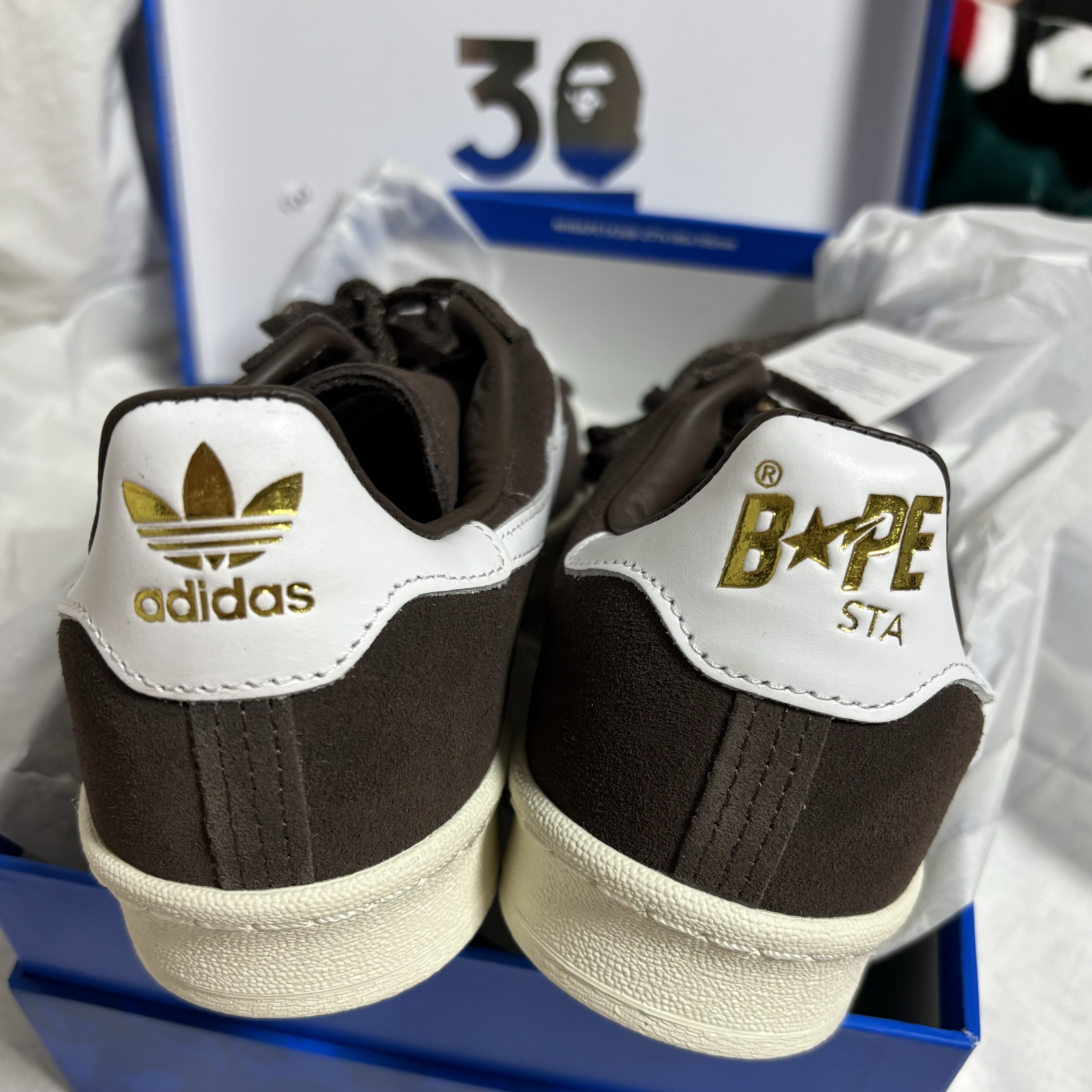 Adidas x BAPE Campus 80s Brown 착용 스타일 - 2
