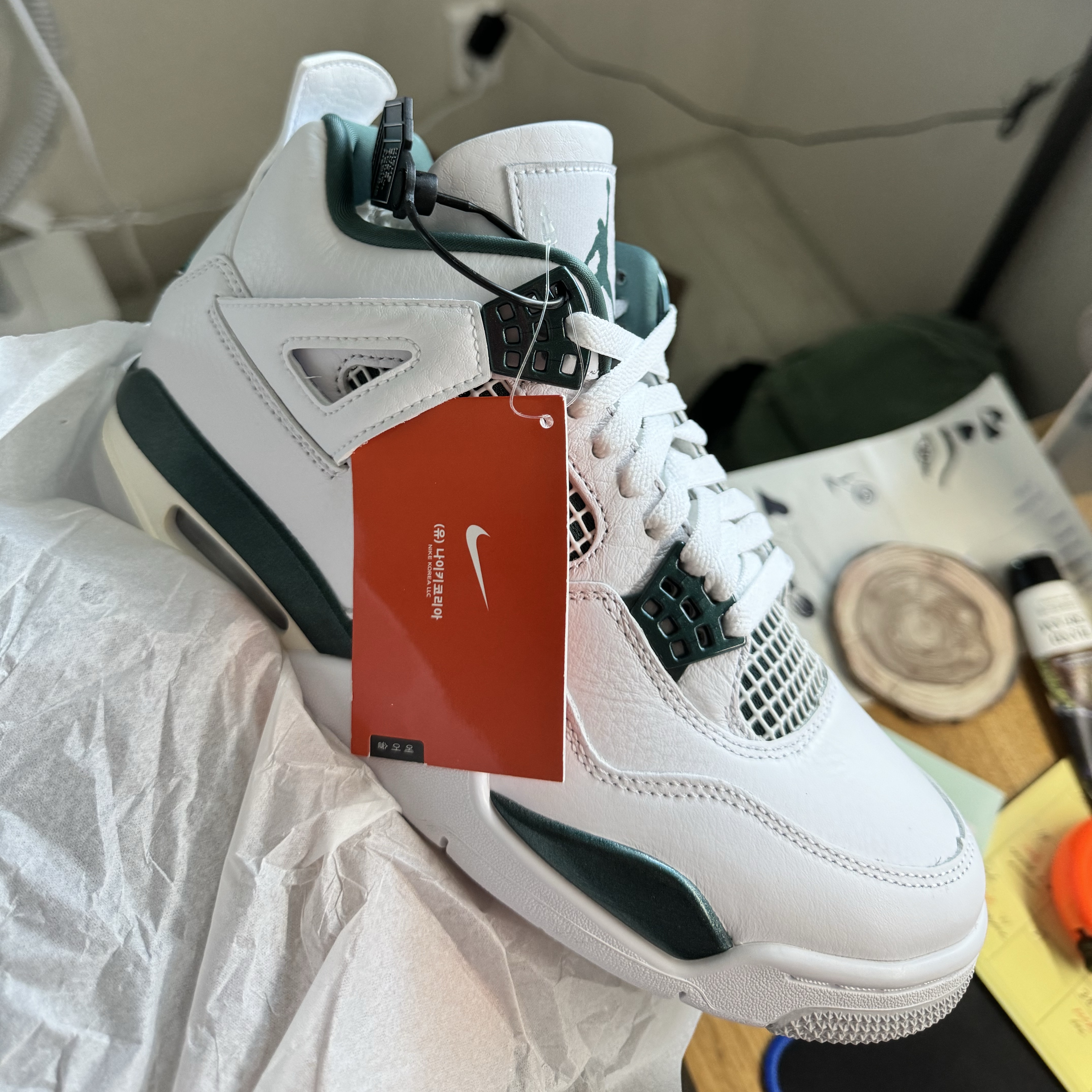 Jordan 4 Retro Oxidized Green 착용 스타일
