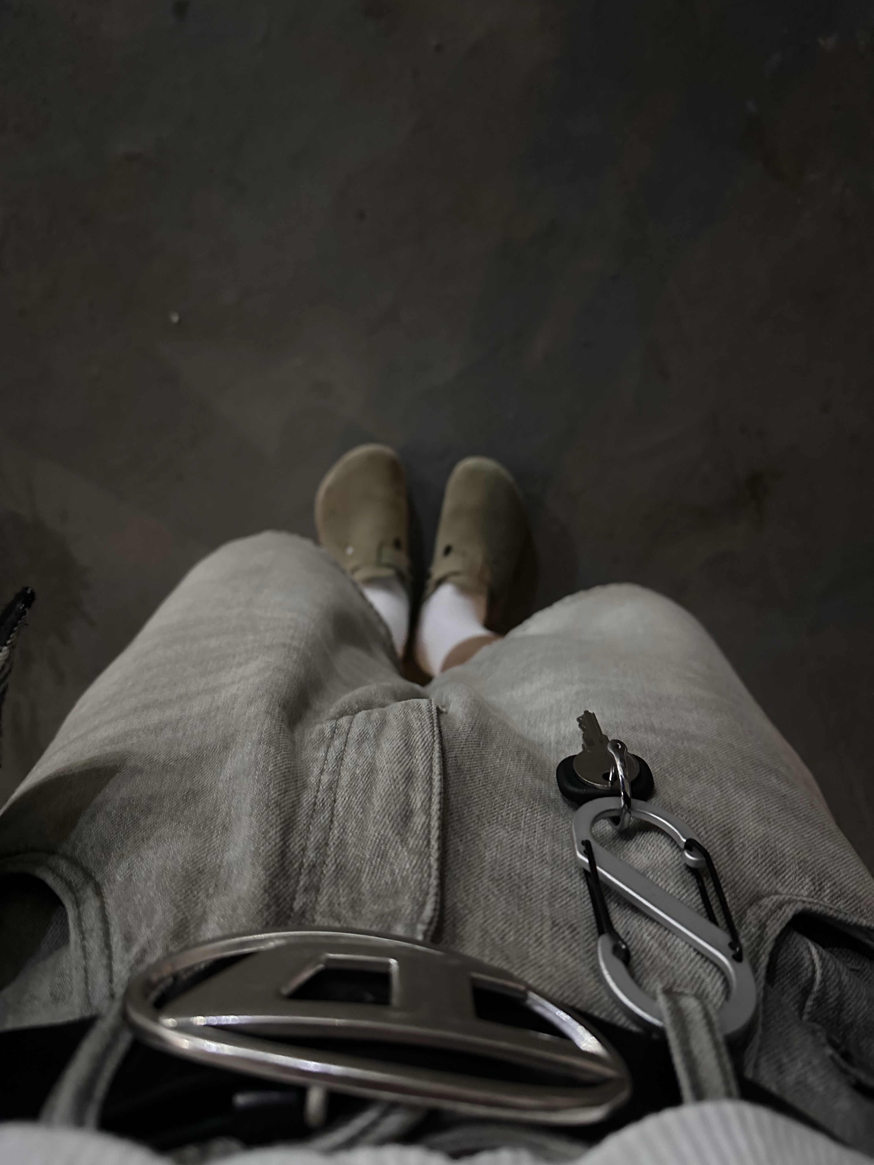 Diesel B-1DR Leather Belt with D Buckle Black, Birkenstock Boston Soft Footbed Taupe - Regular 착용 스타일 - 1
