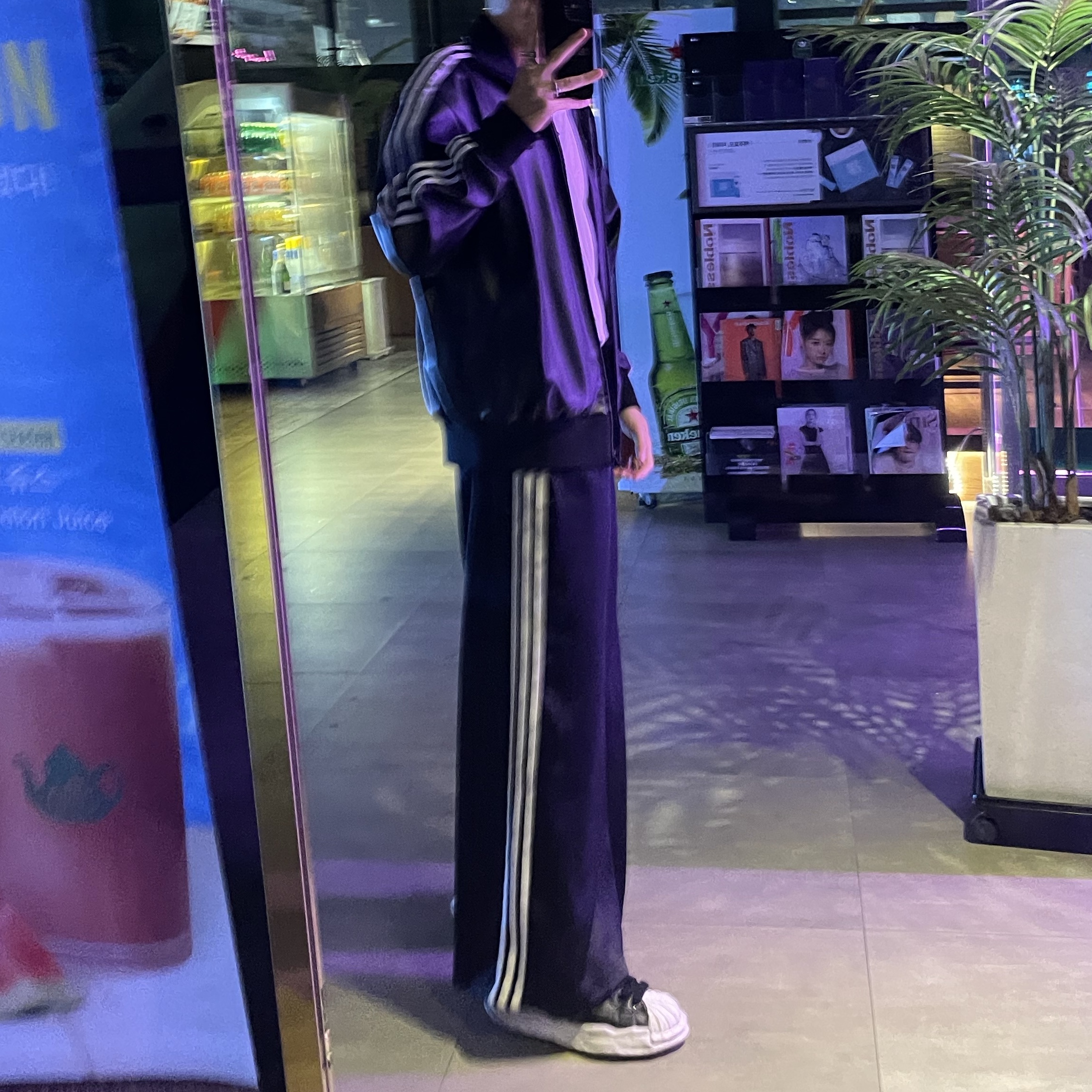 (W) Adidas Satin Wide Leg Joggers Black - KR Sizing, Maison Mihara Yasuhiro Blakey OG Sole Leather Low-top Sneakers Black 착용 스타일