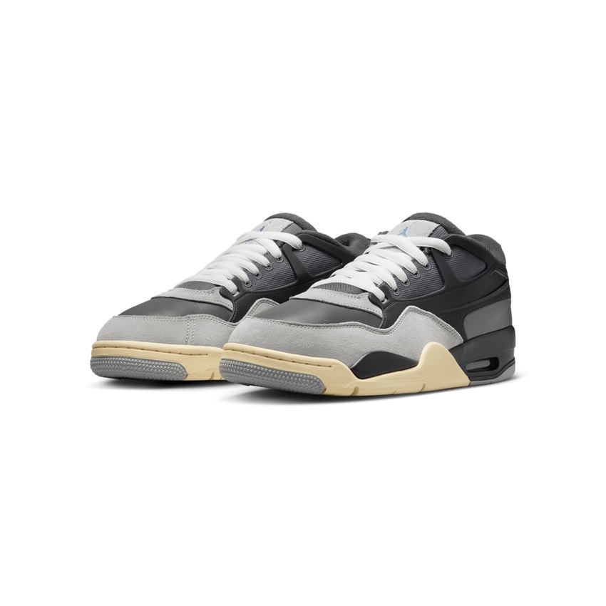 Jordan 4 x Nigel Sylvester RM SP Fence Green, Jordan 4 x Nigel Sylvester RM SP Driveway Grey 착용 스타일 - 2