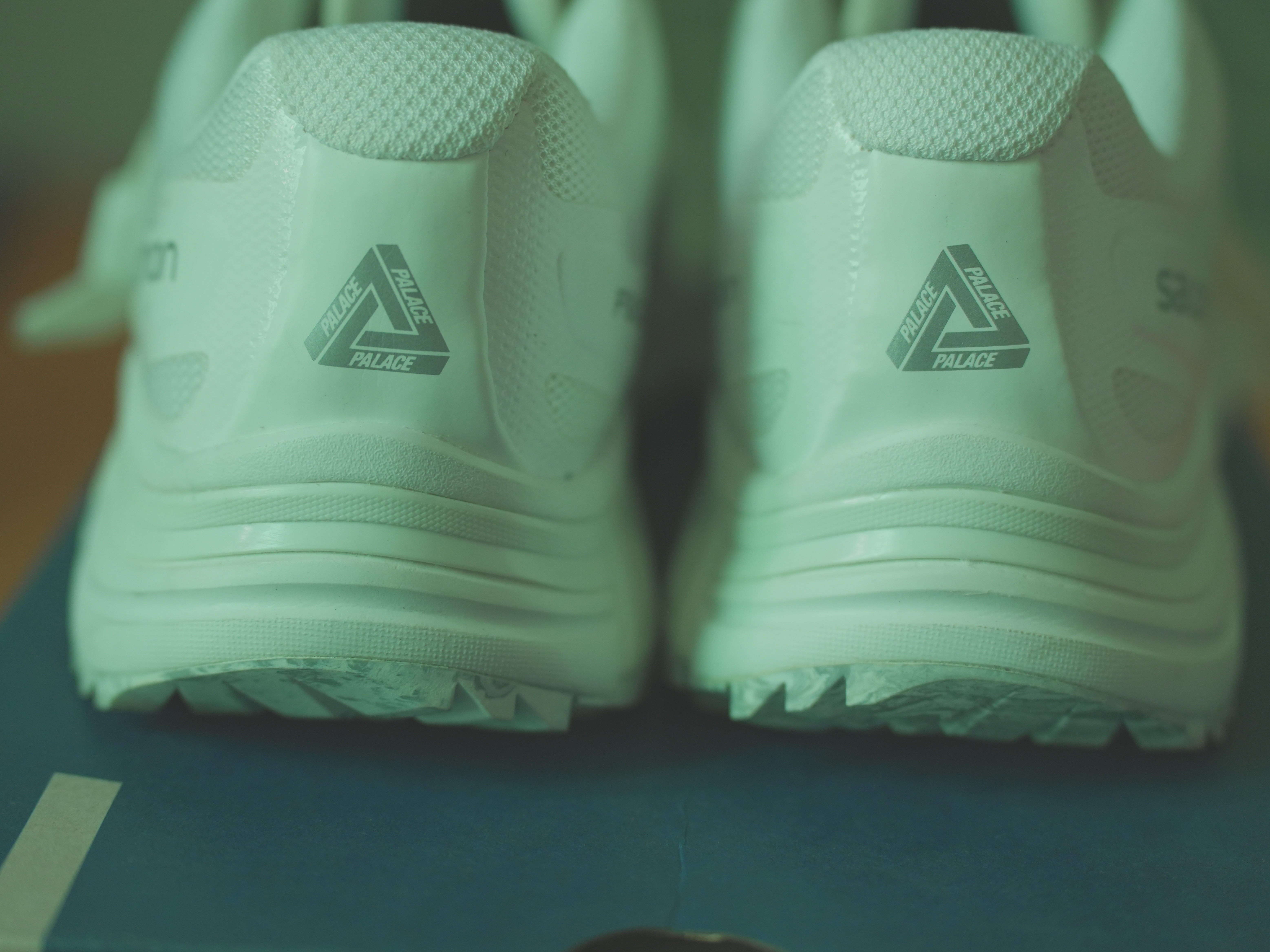 Salomon x Palace XT-Wings 2 White 착용 스타일 - 6