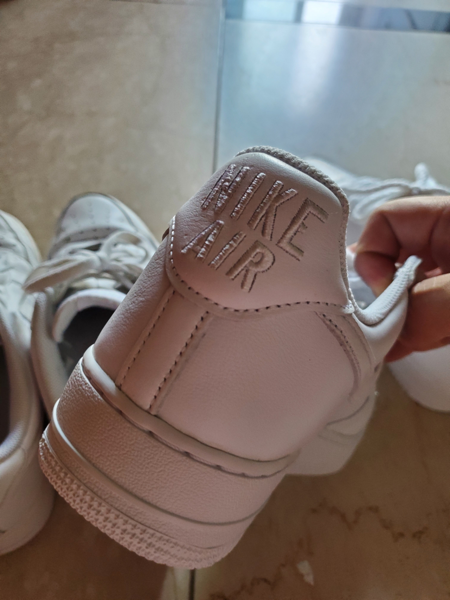 Nike Air Force 1 '07 Low White, Nike Air Force 1 Low Retro Color of the Month White 착용 스타일 - 3