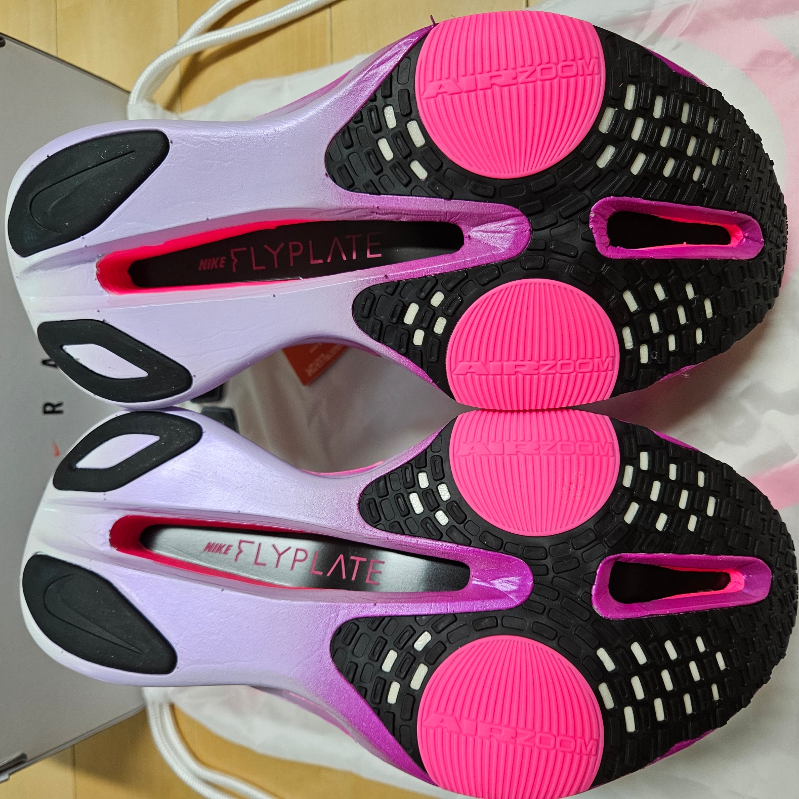 Nike Air Zoom Alphafly Next% 3 Hyper Pink 착용 스타일 - 5