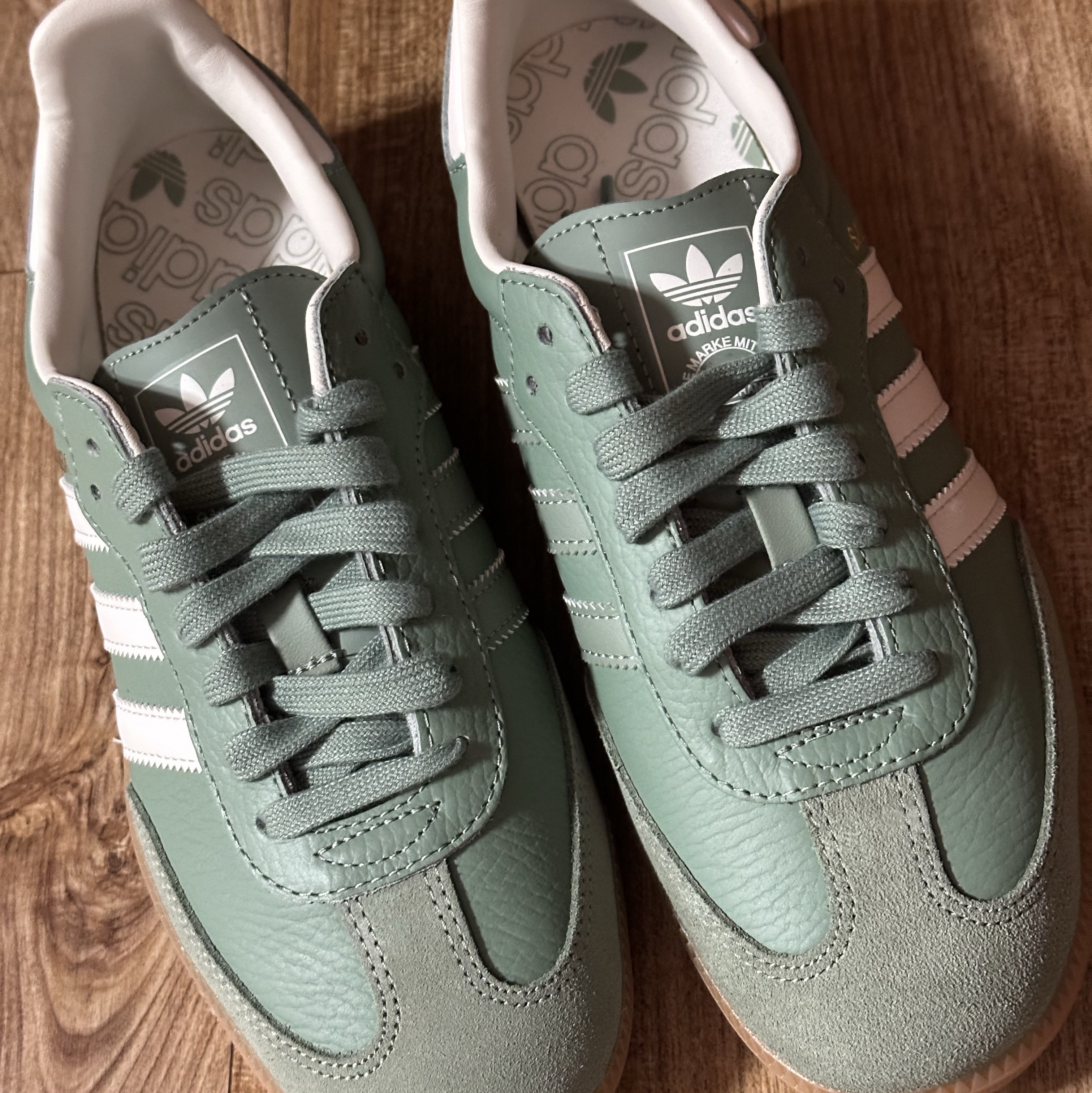 (W) Adidas Samba OG Silver Green Chalk White 착용 스타일