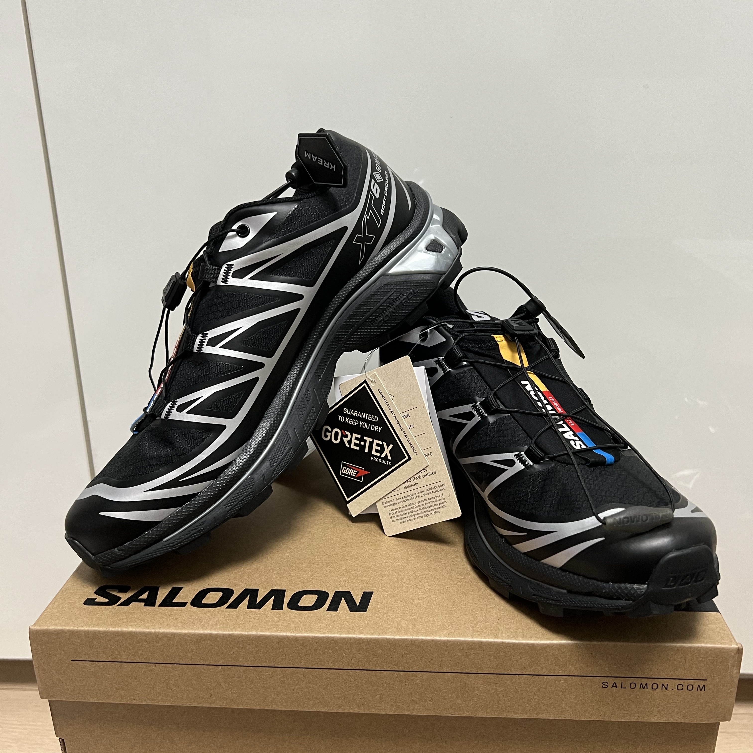 Salomon XT-6 GTX Black Silver 착용 스타일 - 4