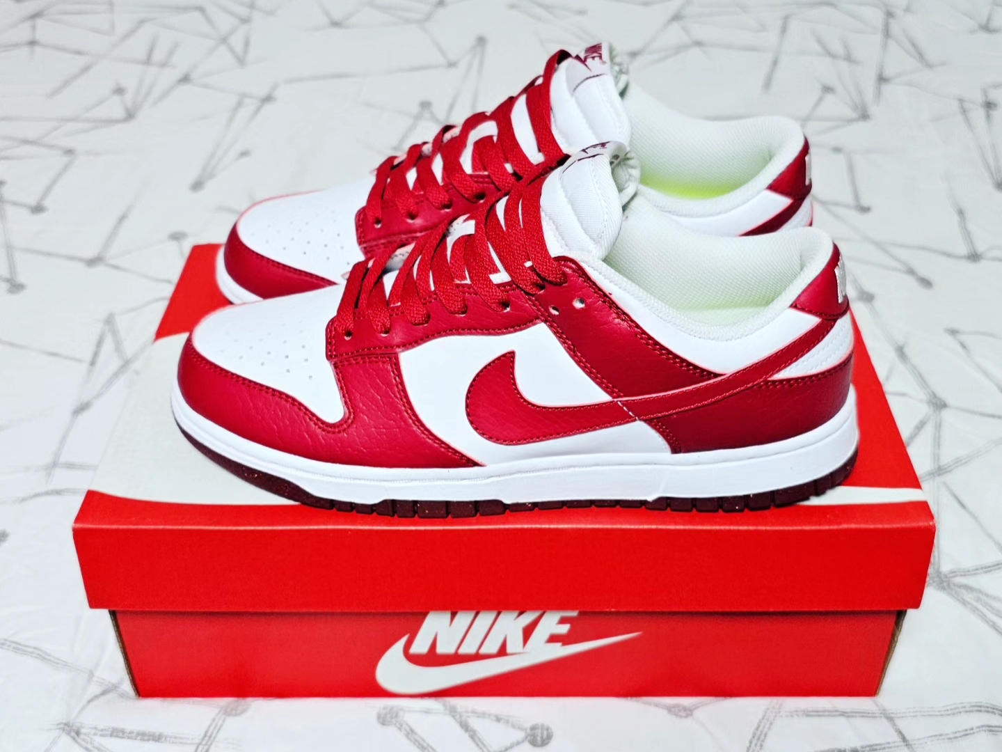 (W) Nike Dunk Low Next Nature Gym Red 착용 스타일 - 2