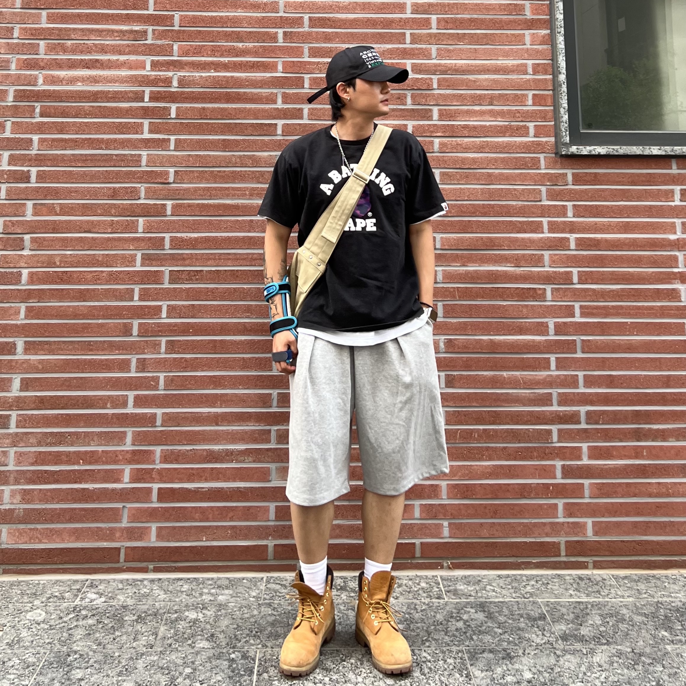 BAPE Color Camo College T-Shirt Black Purple, Timberland x Supreme Diamond Plate 6 Inch Premium Waterproof Boot Wheat - 23FW - Medium 착용 스타일 - 2