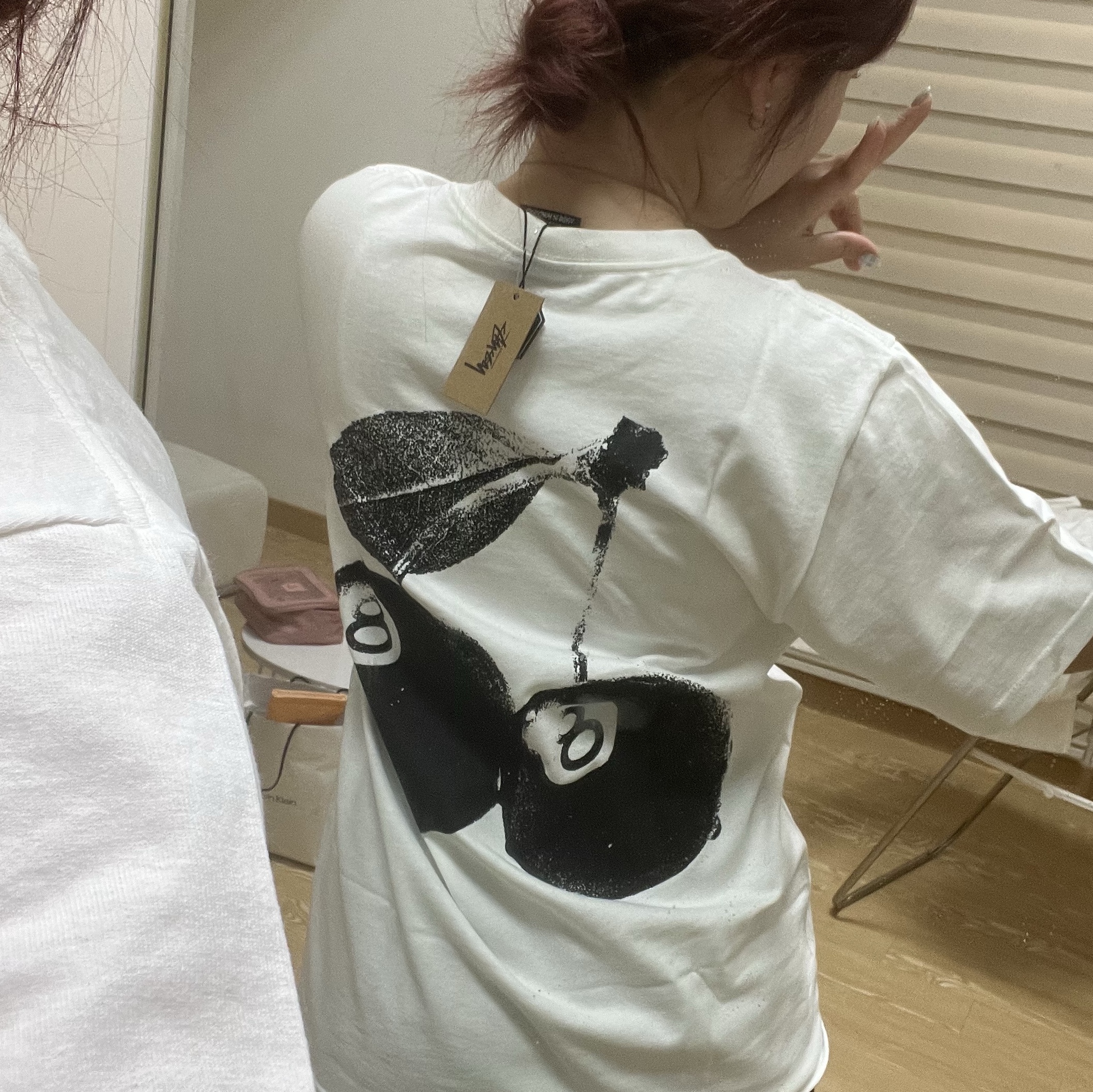 Stussy Cherries T-Shirt White 착용 스타일