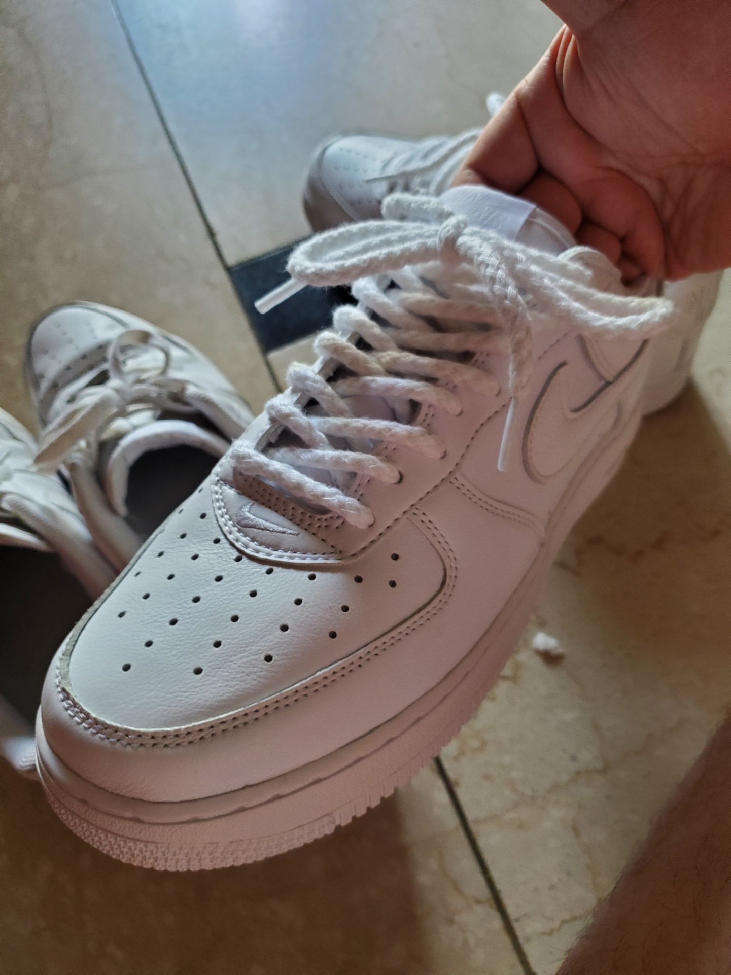 Nike Air Force 1 '07 Low White, Nike Air Force 1 Low Retro Color of the Month White 착용 스타일 - 2