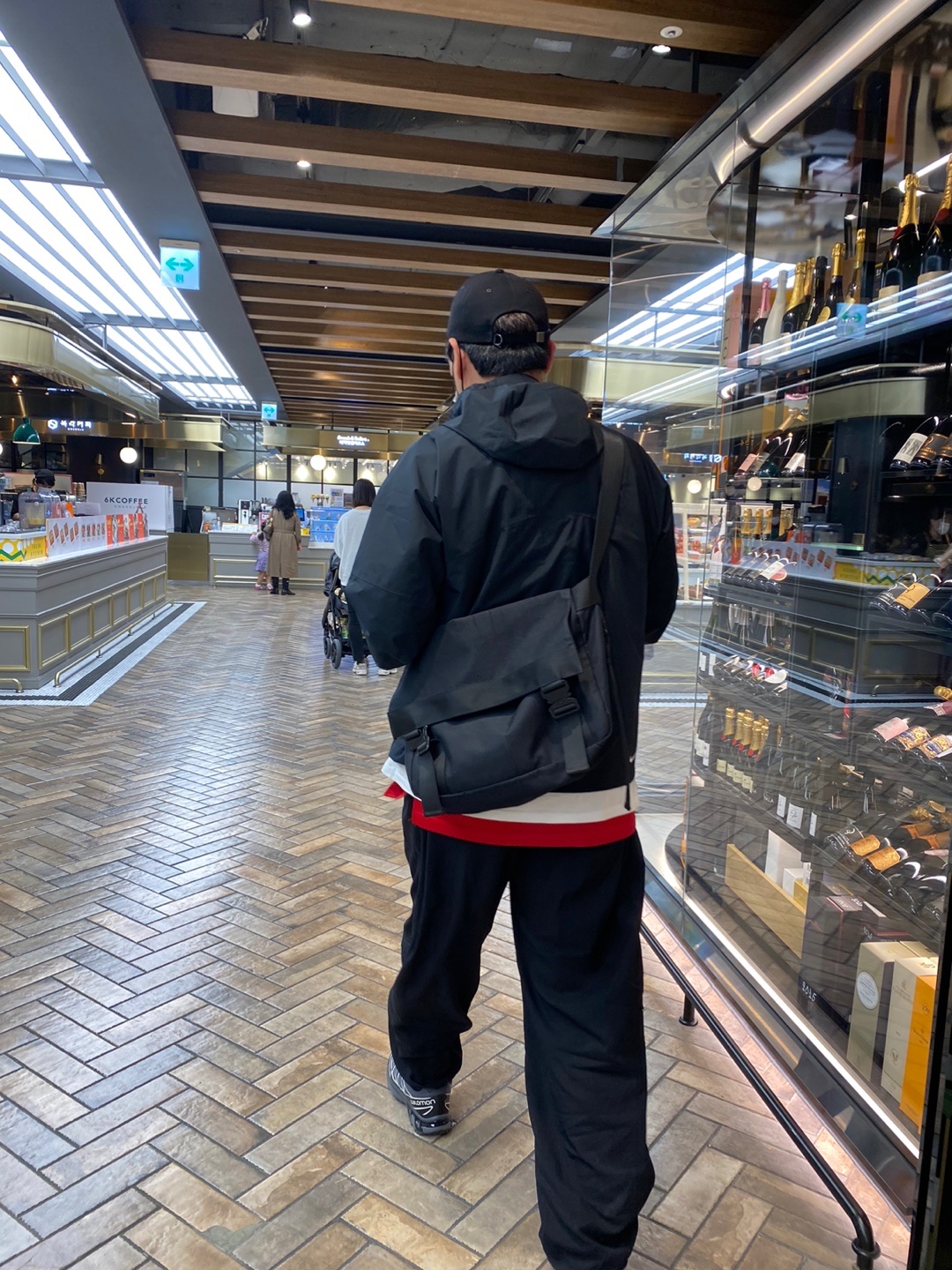 Nike ACG Storm-Fit ADV Cascade Rains Full Zip Jacket Black - Asia 착용 스타일