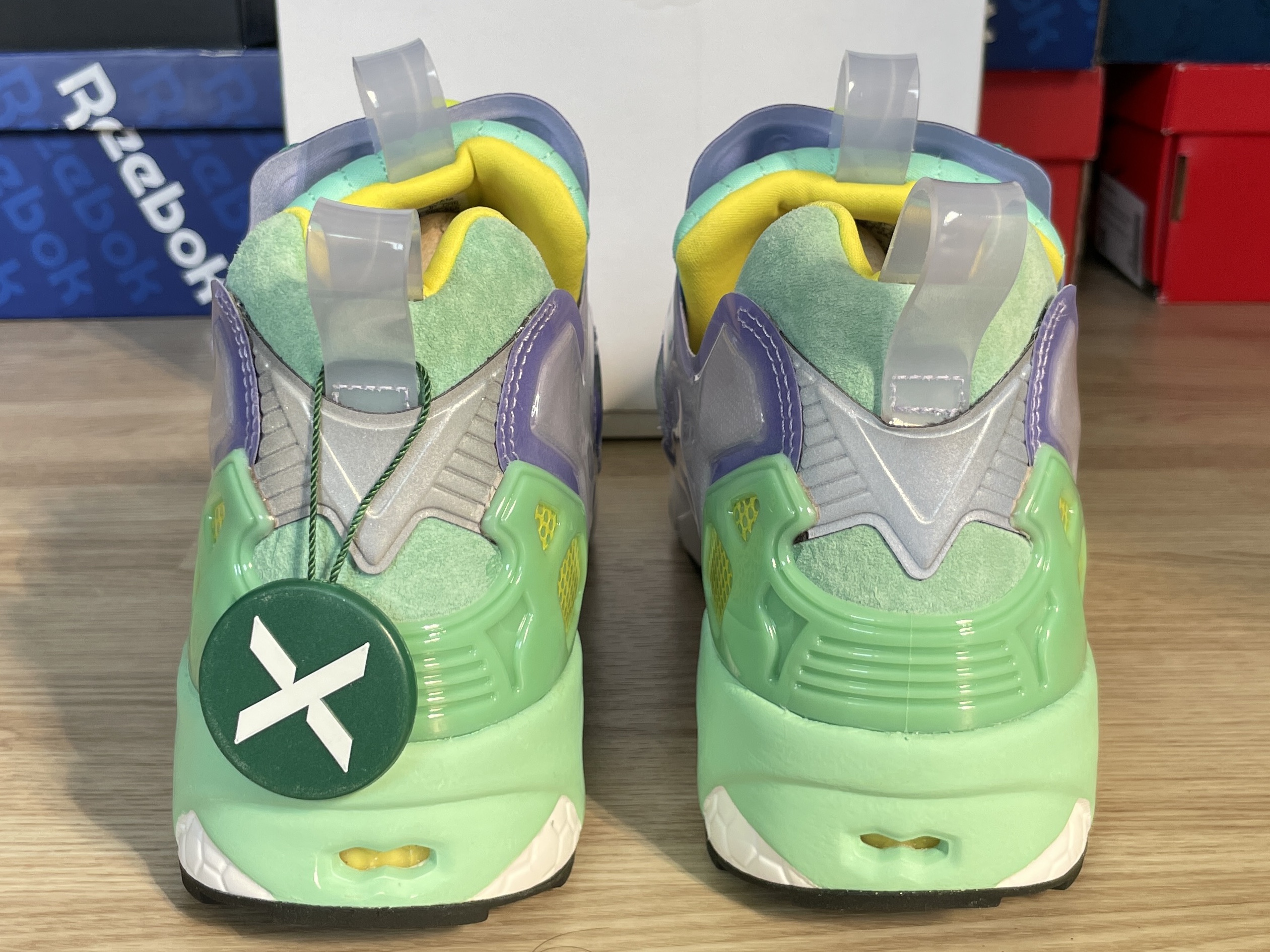 Adidas x Reebok ZX Fury Light Purple 착용 스타일 - 3