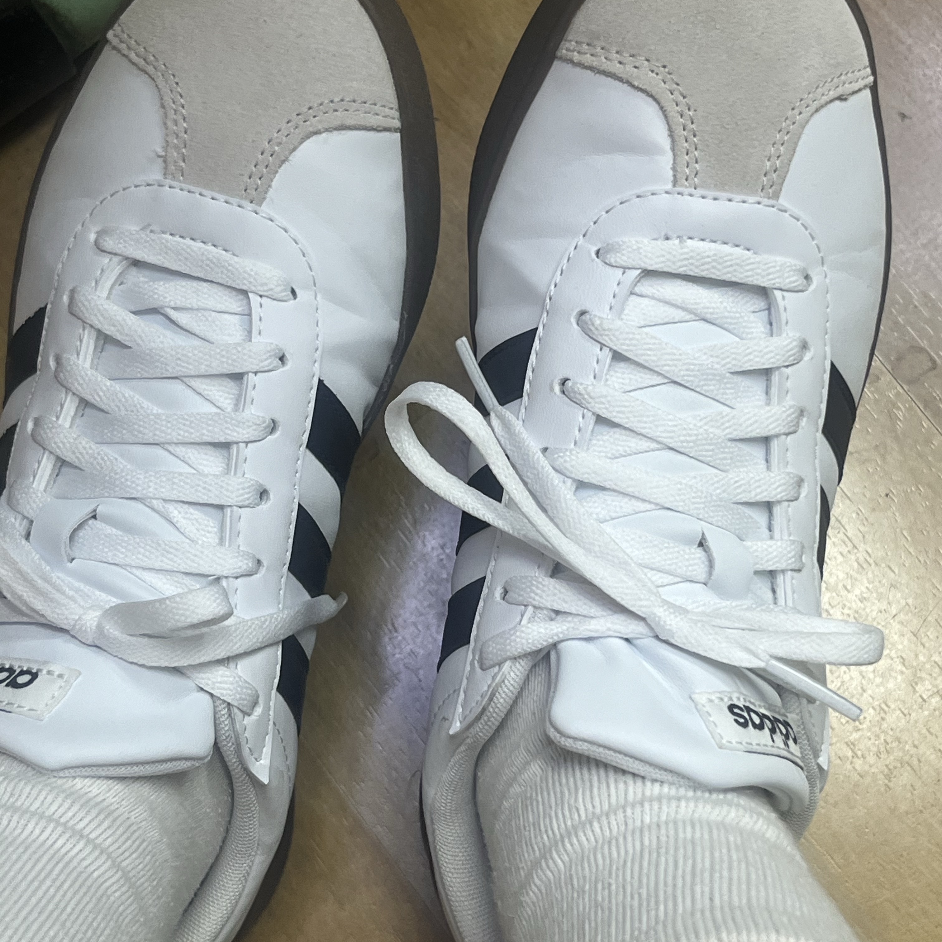 Adidas VL Court Base Cloud White Core Black 착용 스타일 - 1