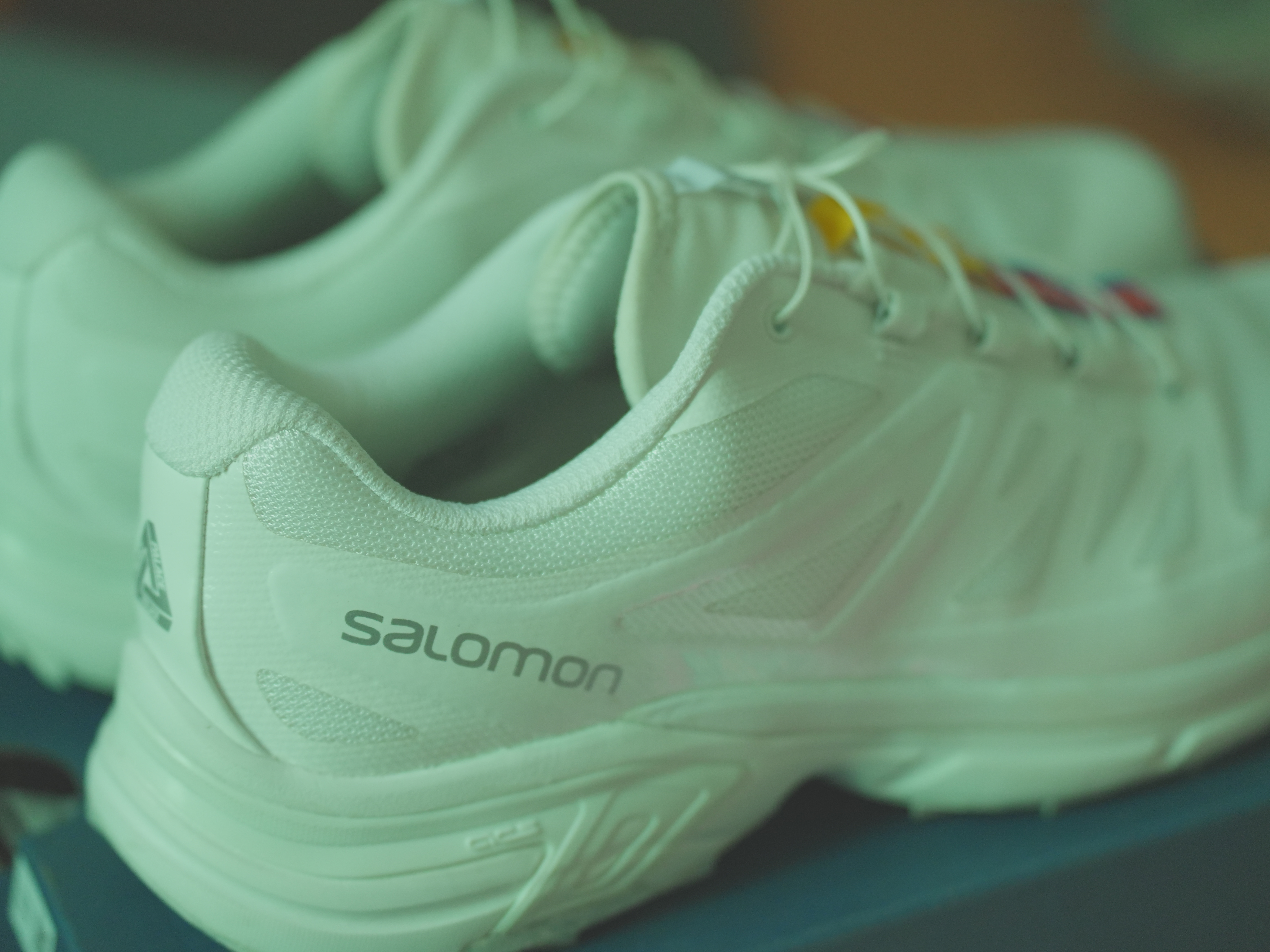 Salomon x Palace XT-Wings 2 White 착용 스타일 - 2