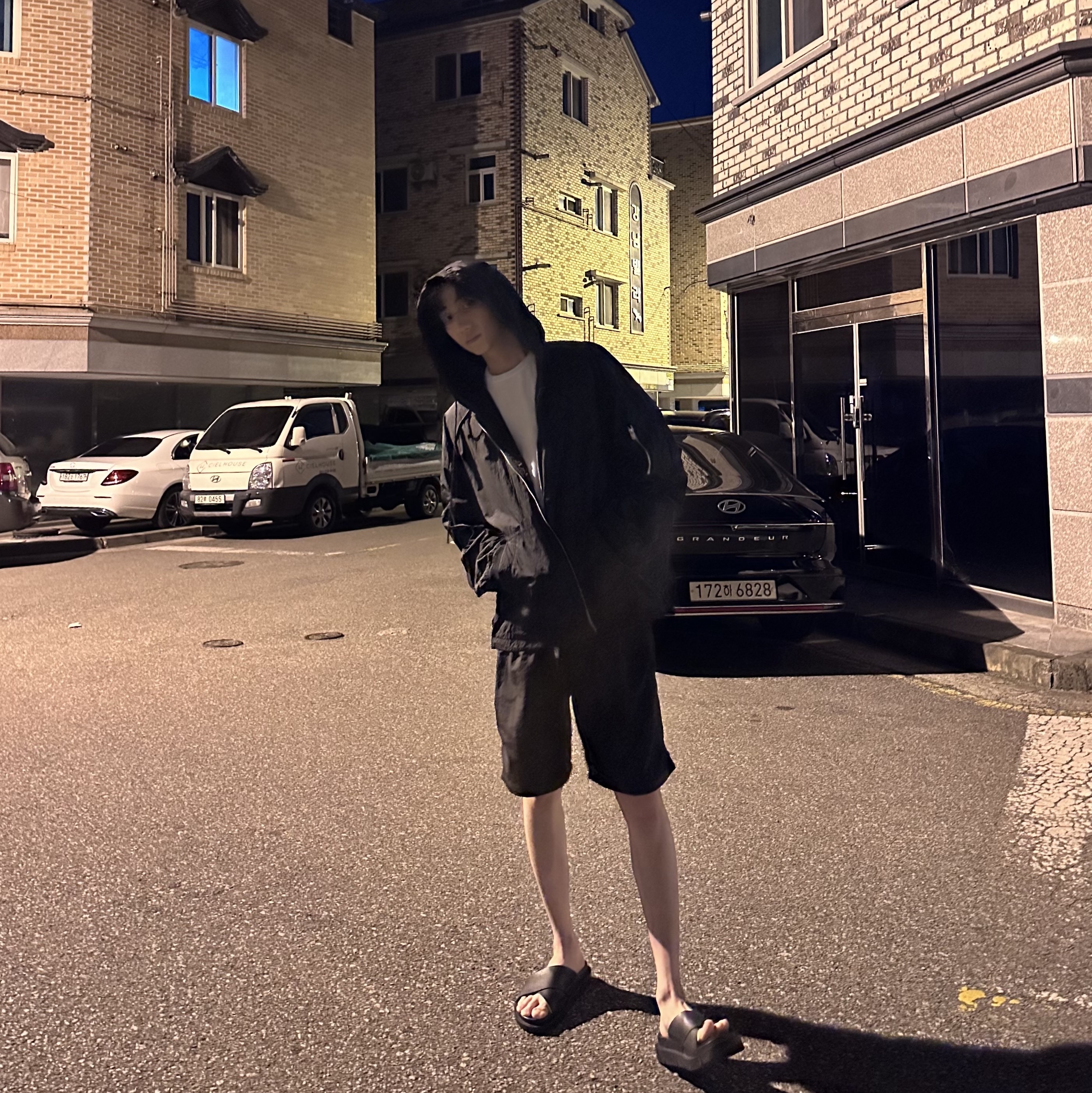 Juun.J Nylon MA-1 Zip Hoodie Grey - 23SS 착용 스타일 - 1