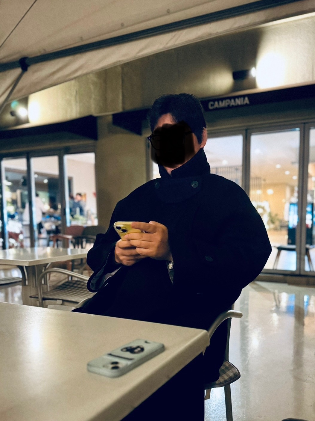 Undermycar Legion.02 Balmacaan Oversized Wool Coat Black 착용 스타일