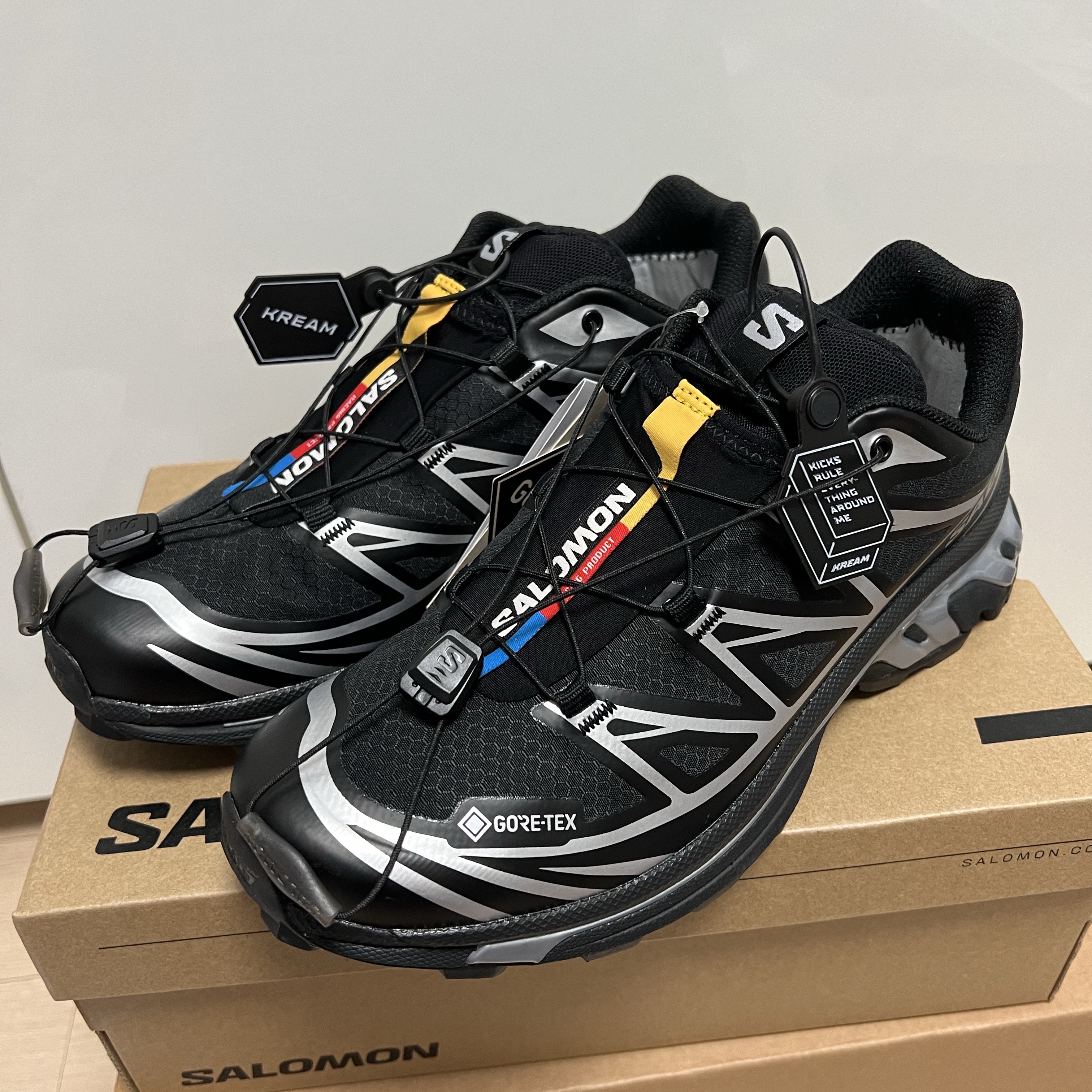 Salomon XT-6 GTX Black Silver 착용 스타일 - 1