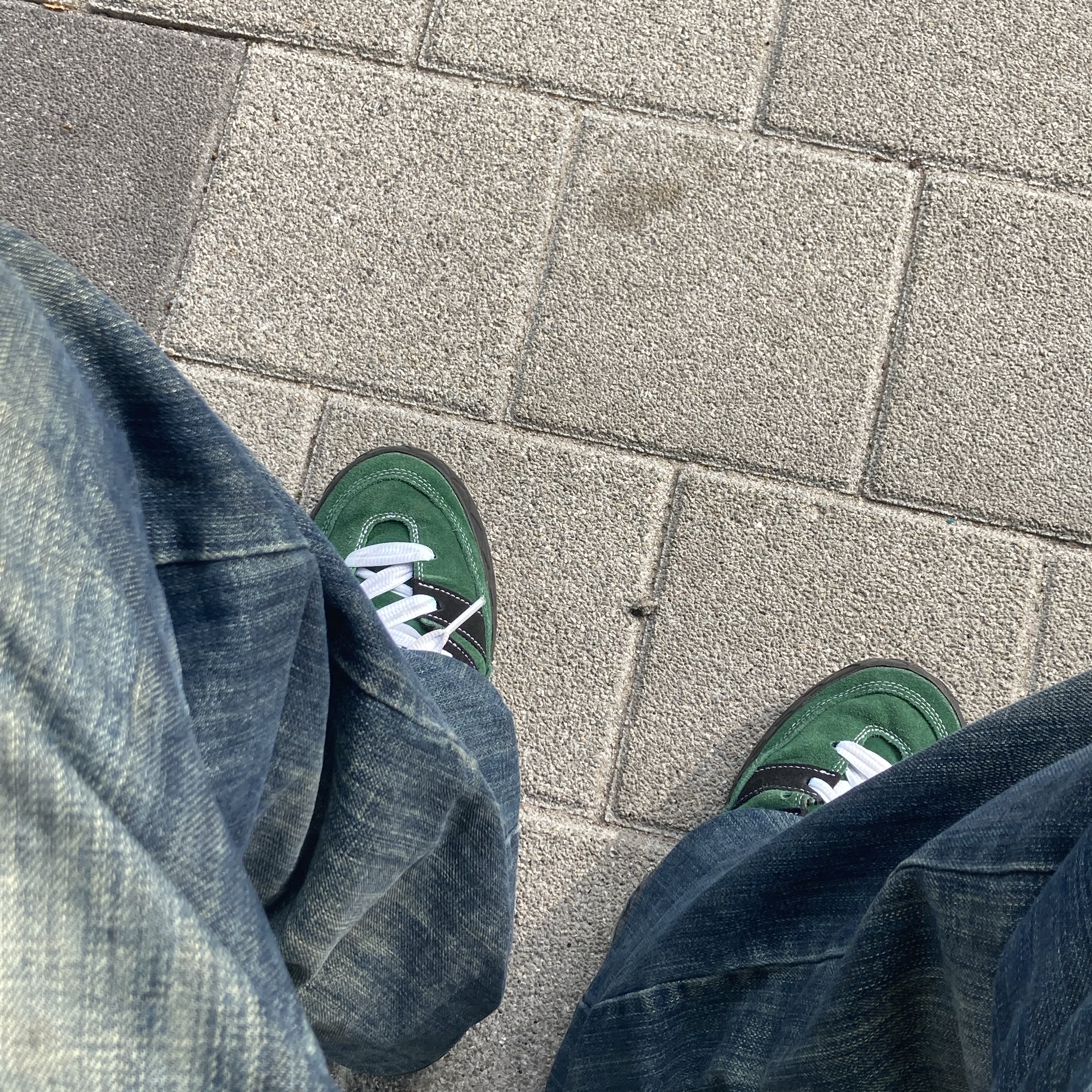 Adidas x YNuK Adimatic Dark Green Core Black 착용 스타일
