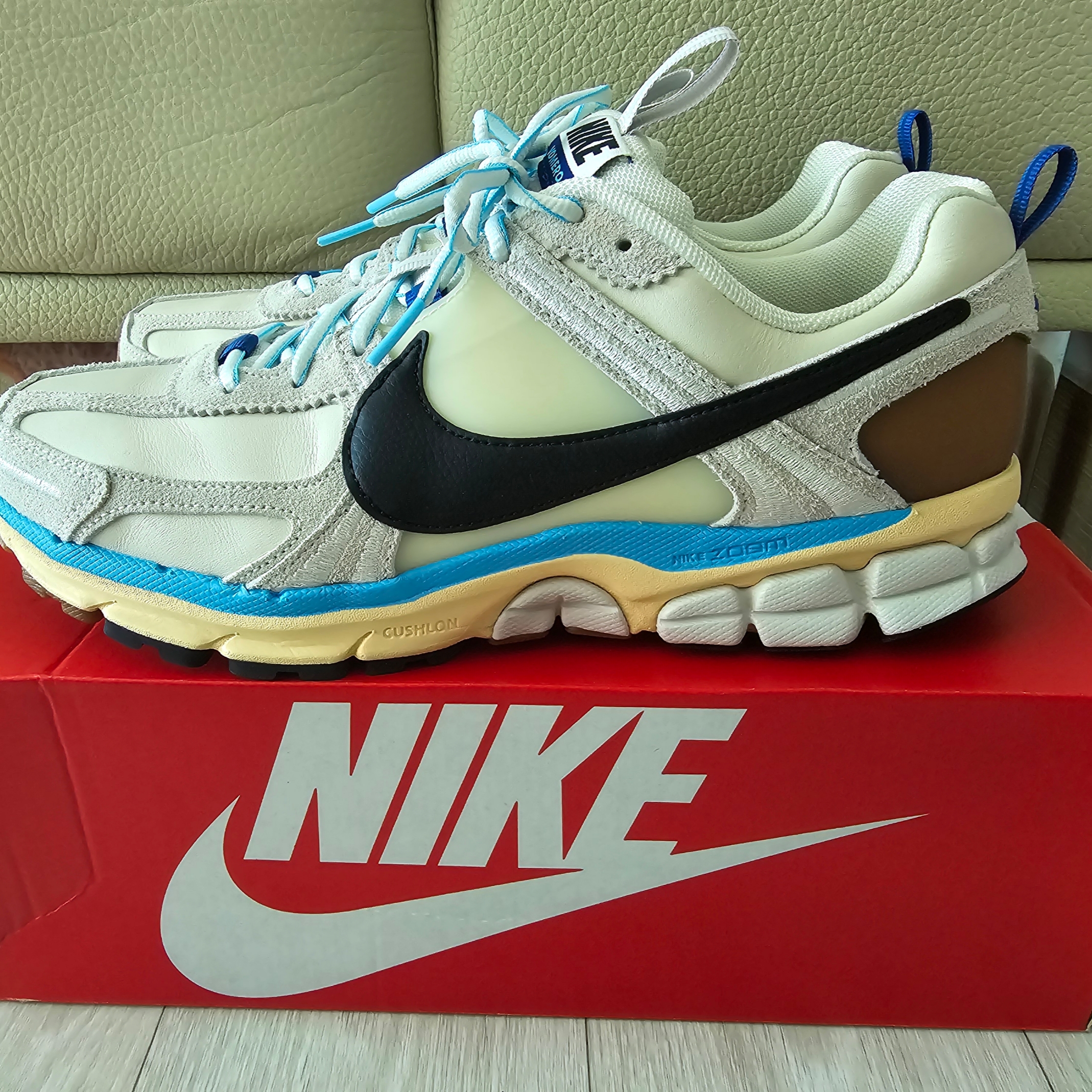 (W) Nike Zoom Vomero 5 PRM Designed by Japan 착용 스타일