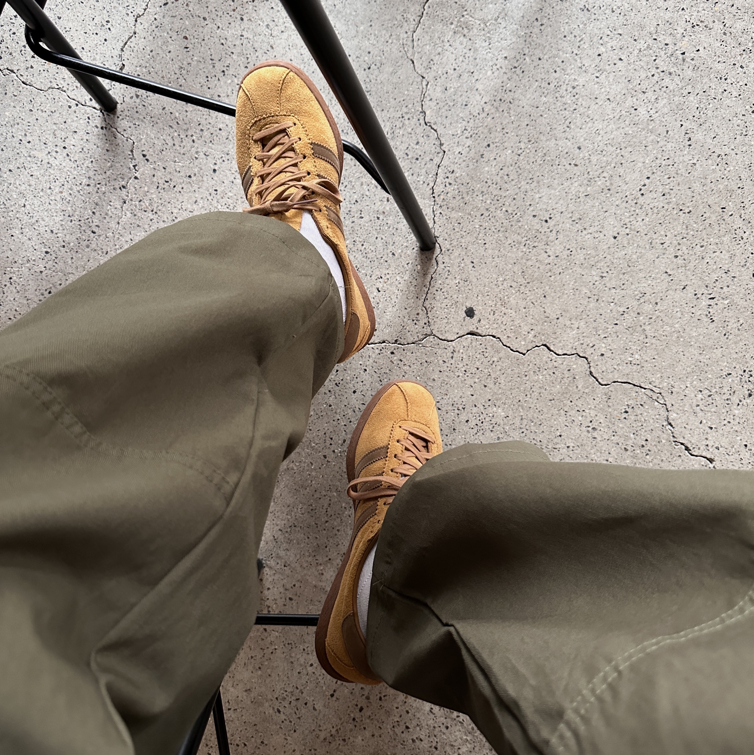 Adidas Tobacco Gruen Mesa Brown Desert 착용 스타일 - 2