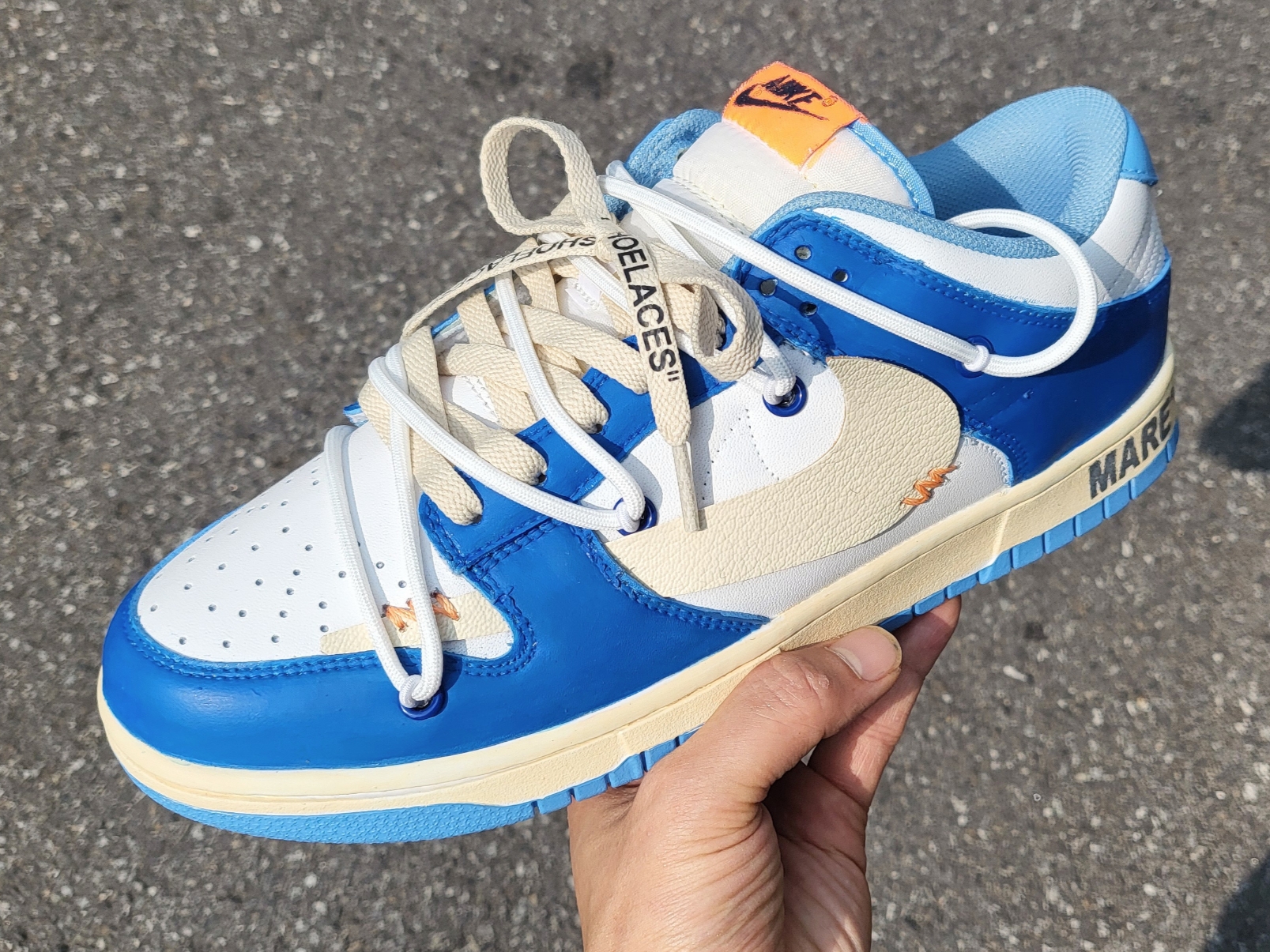 Nike Dunk Low Retro University Blue 착용 스타일 - 2