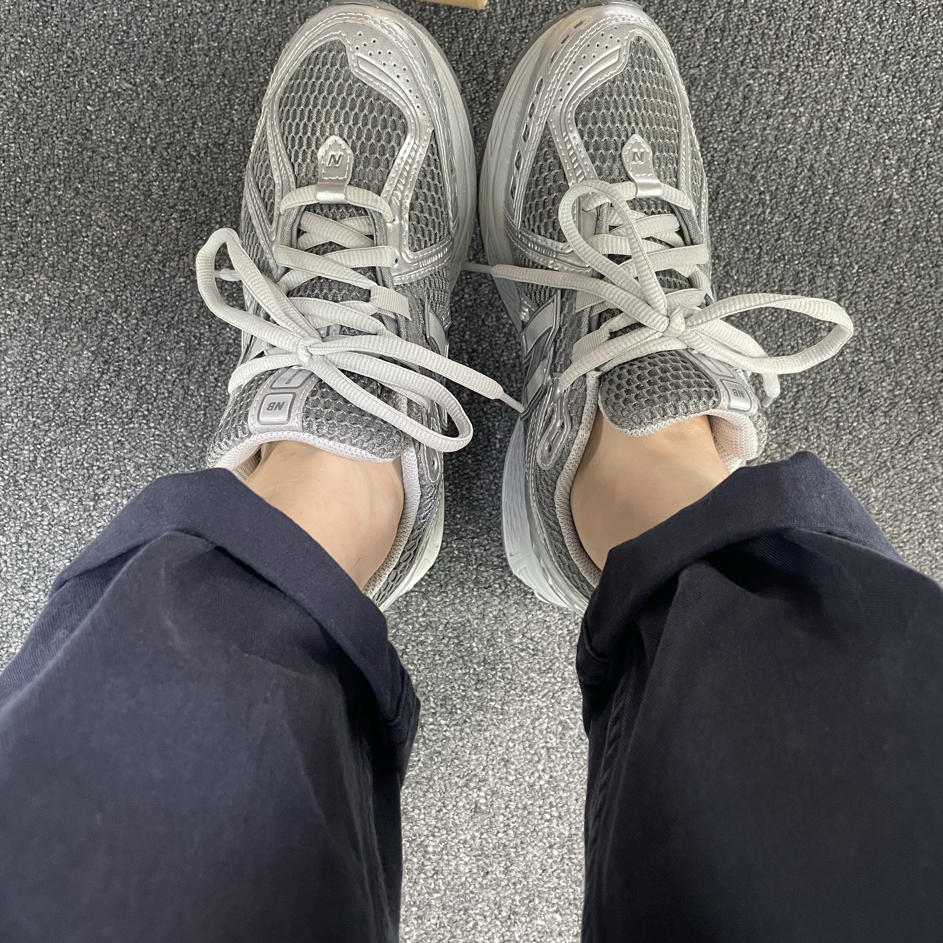 New Balance 1906R Harbor Grey Silver Metalic 착용 스타일