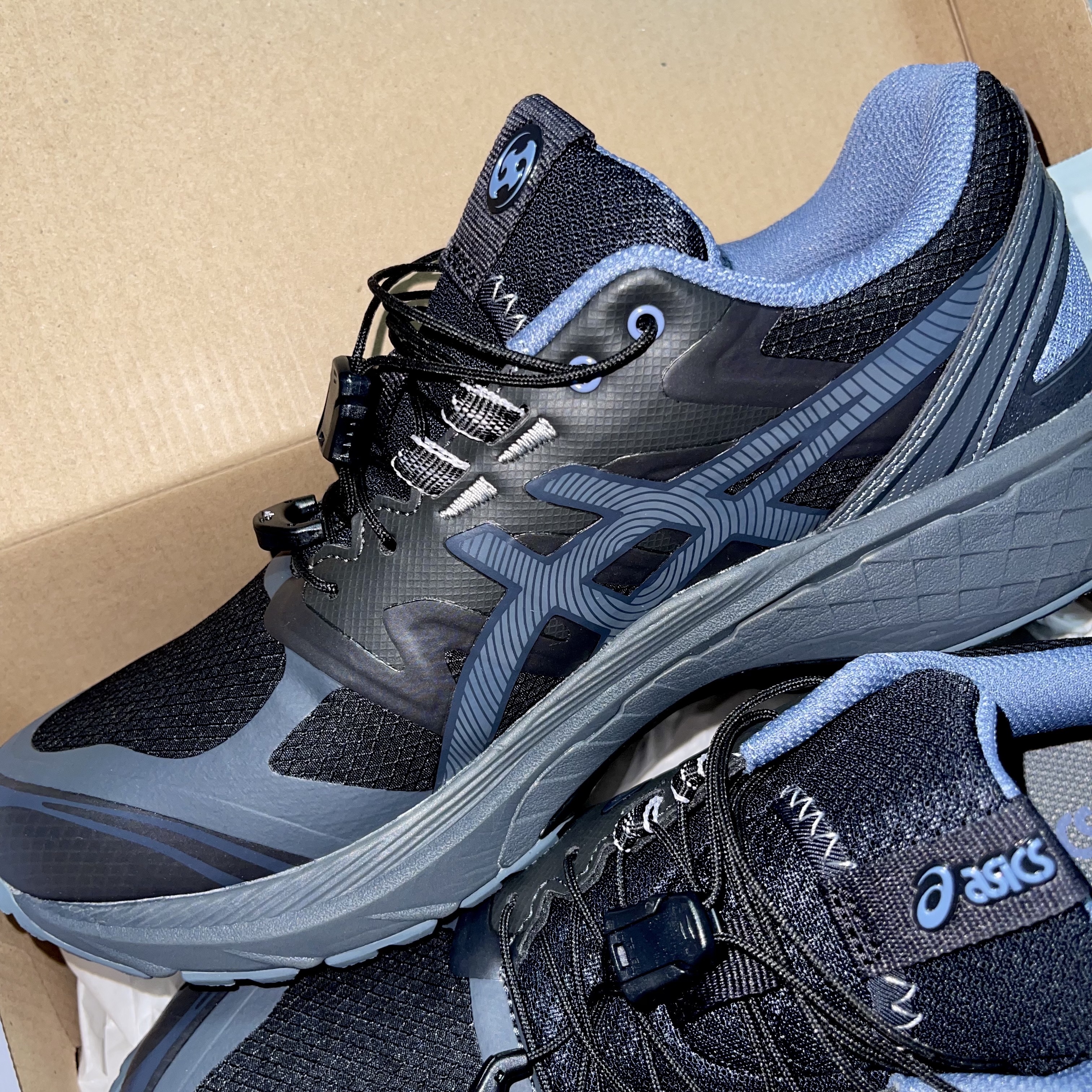 Asics x Sansan Gear Gel-Terrain Phantom Moon Mist 착용 스타일 - 2