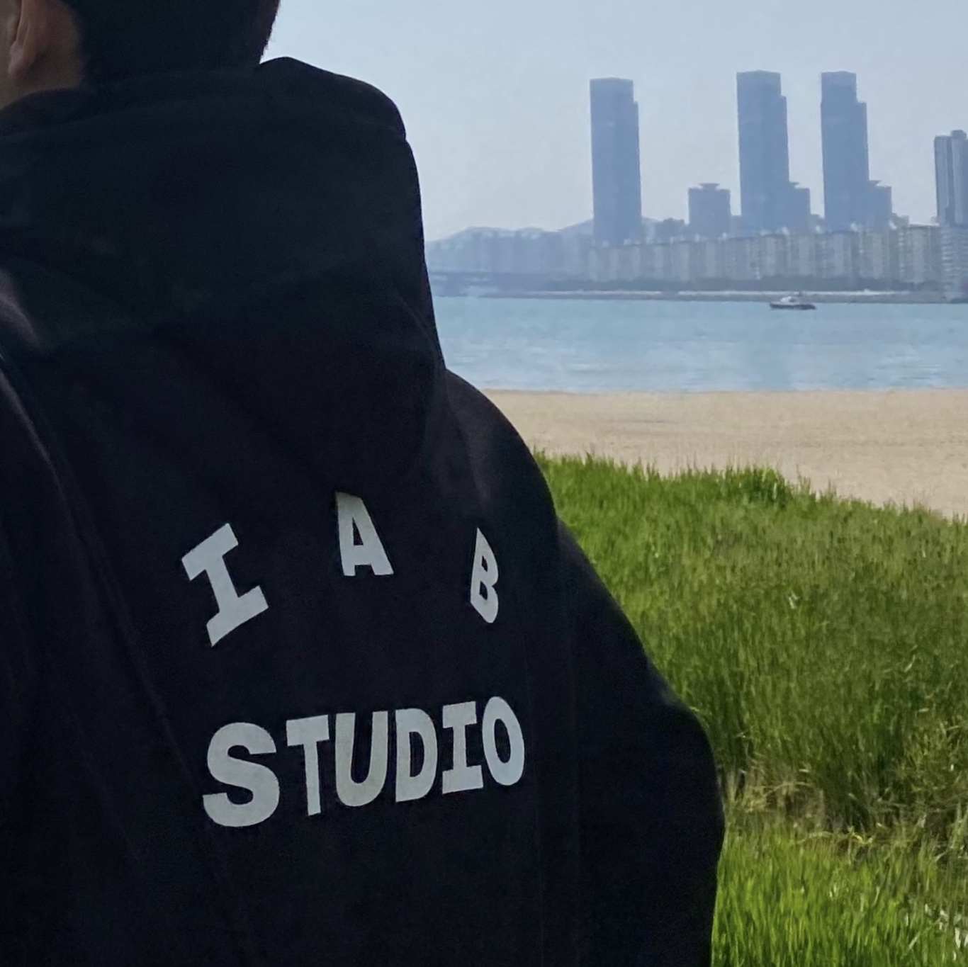 IAB Studio Hoodie Black White, [7% 적립] Marshall Stockwell II Black (Sovico AV Ver.) 착용 스타일 - 2