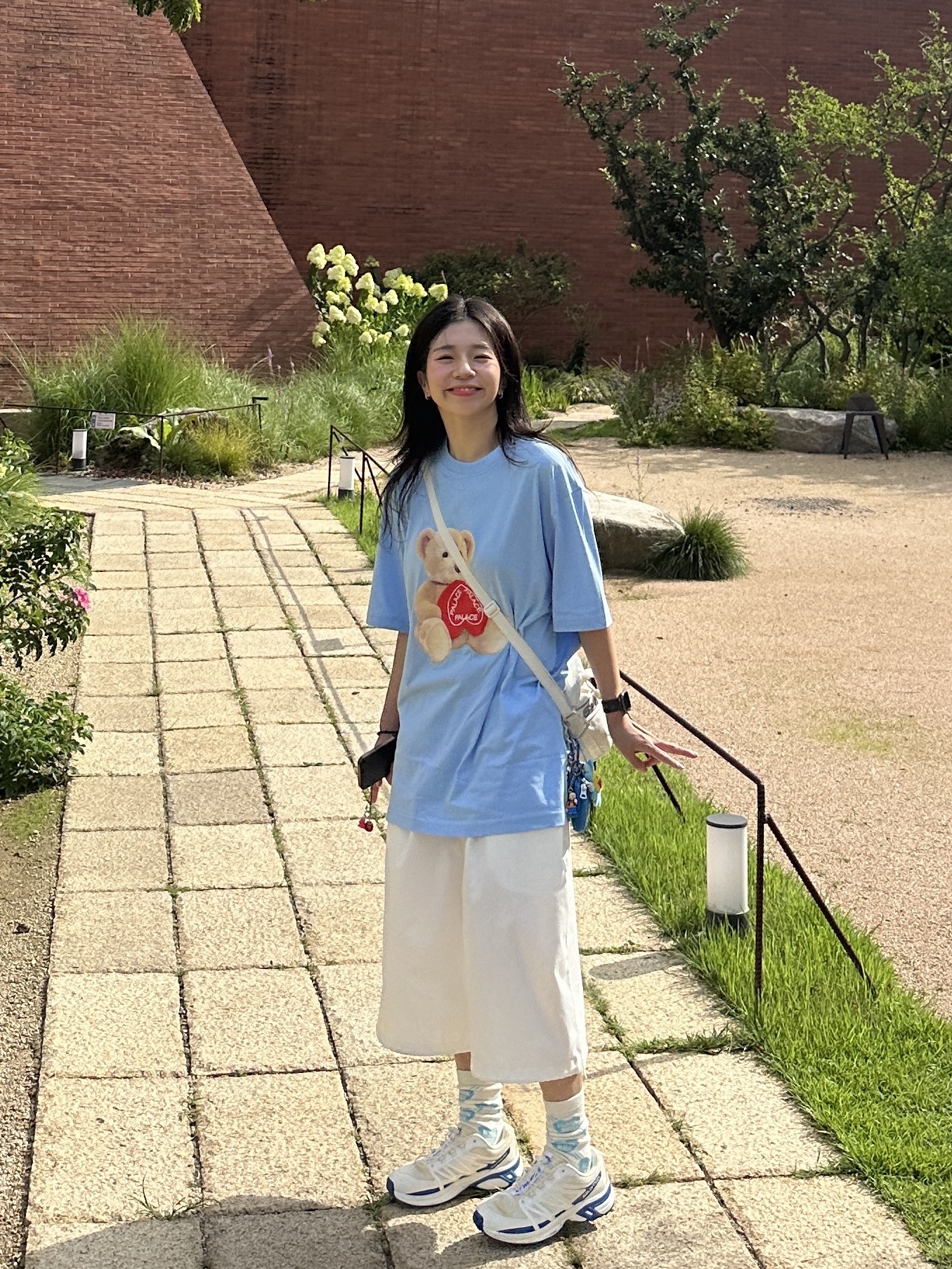 Palace Teddy T-Shirt Fresh Air - 24SS, Salomon x JJJJound XT-Wings 2 White Lapis Blue 착용 스타일
